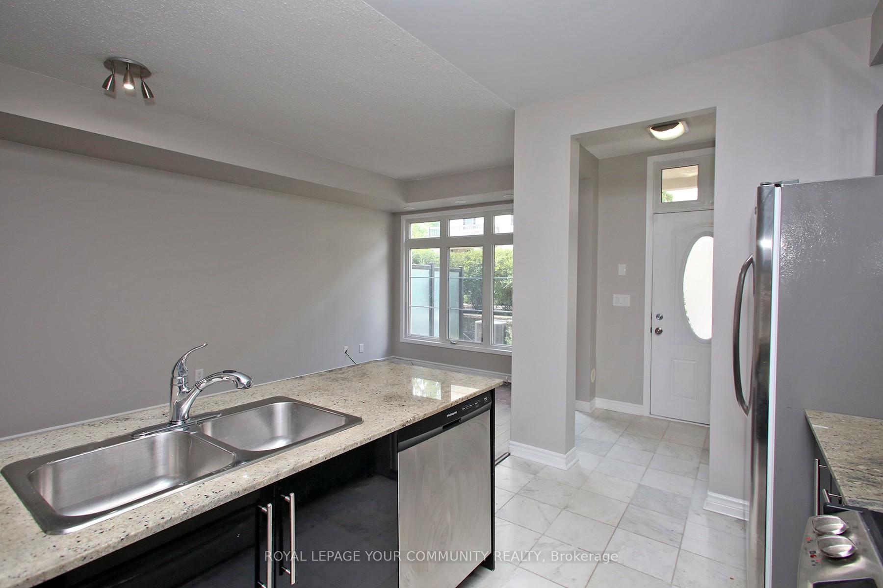 Photo 7 of Unit 19, 7 Brighton Place, Vaughan, Crestwood-Springfarm-Yorkhill — HOMEH