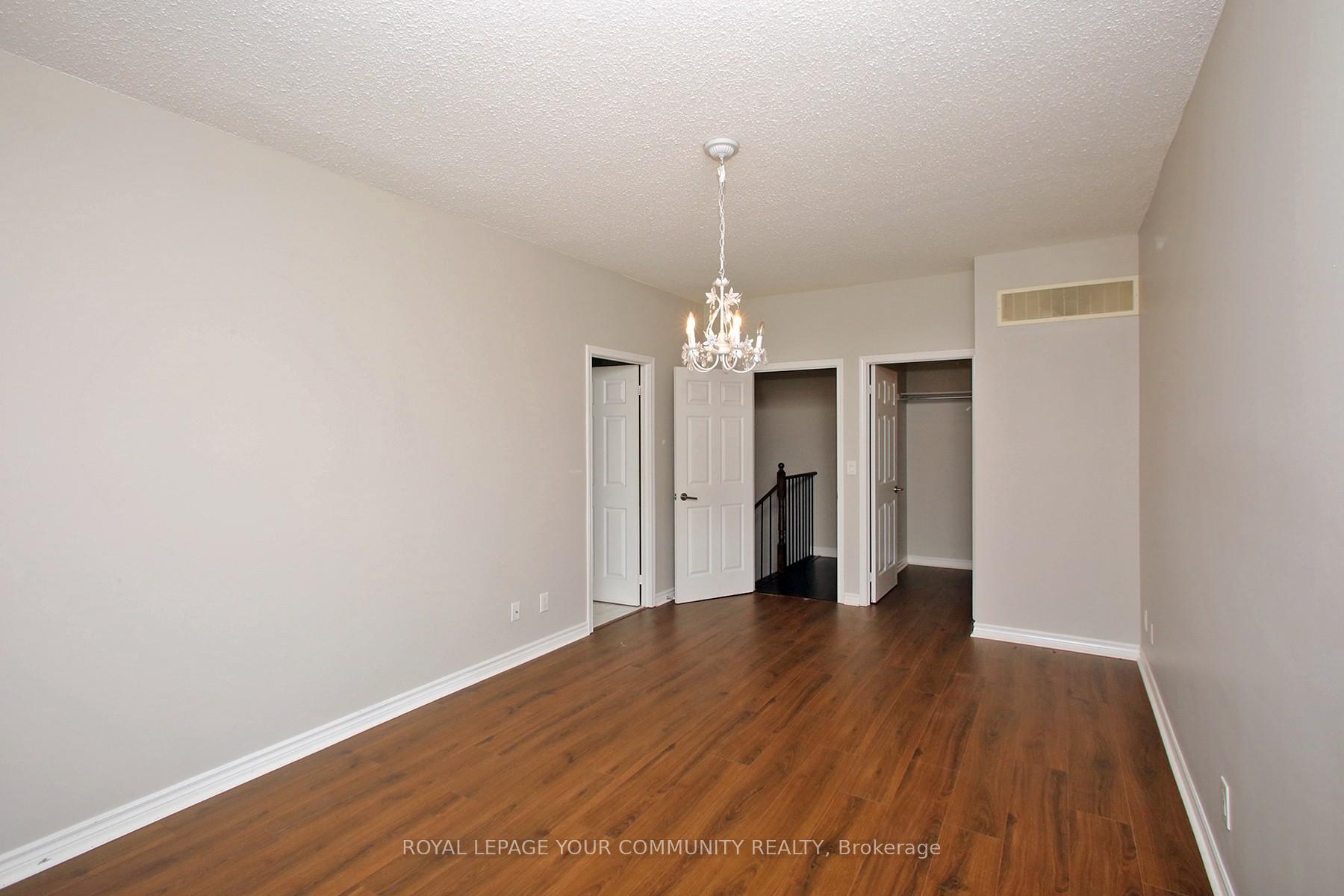 Photo 12 of Unit 19, 7 Brighton Place, Vaughan, Crestwood-Springfarm-Yorkhill — HOMEH