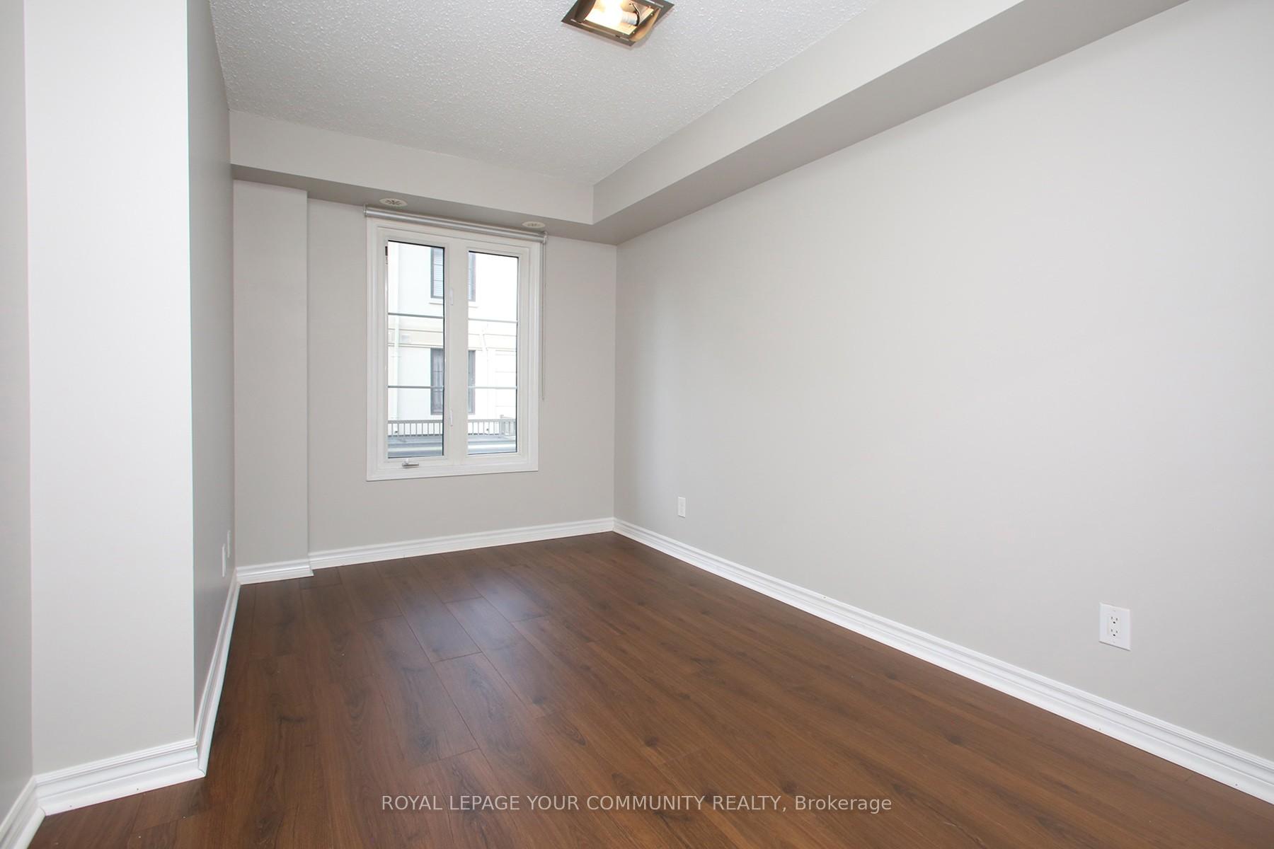 Photo 13 of Unit 19, 7 Brighton Place, Vaughan, Crestwood-Springfarm-Yorkhill — HOMEH