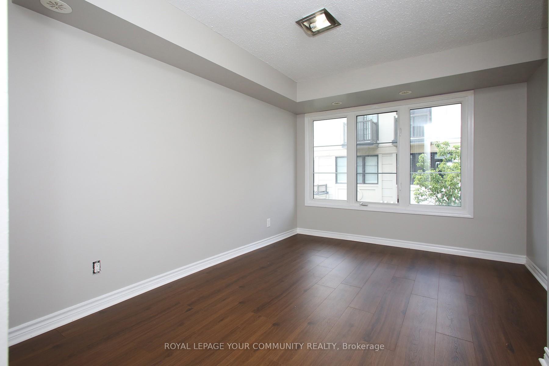 Photo 11 of Unit 19, 7 Brighton Place, Vaughan, Crestwood-Springfarm-Yorkhill — HOMEH