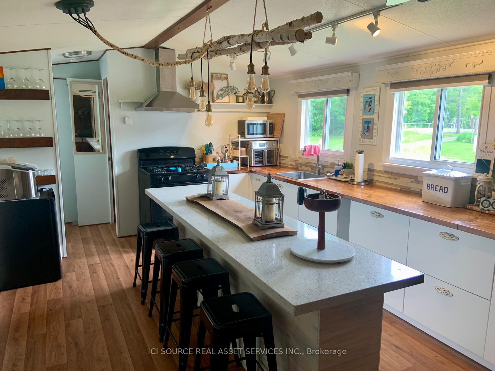 Photo 6 of Unit RSV026, 1336 S Morrison Lake Road, Gravenhurst, Wood (Gravenhurst) — HOMEH