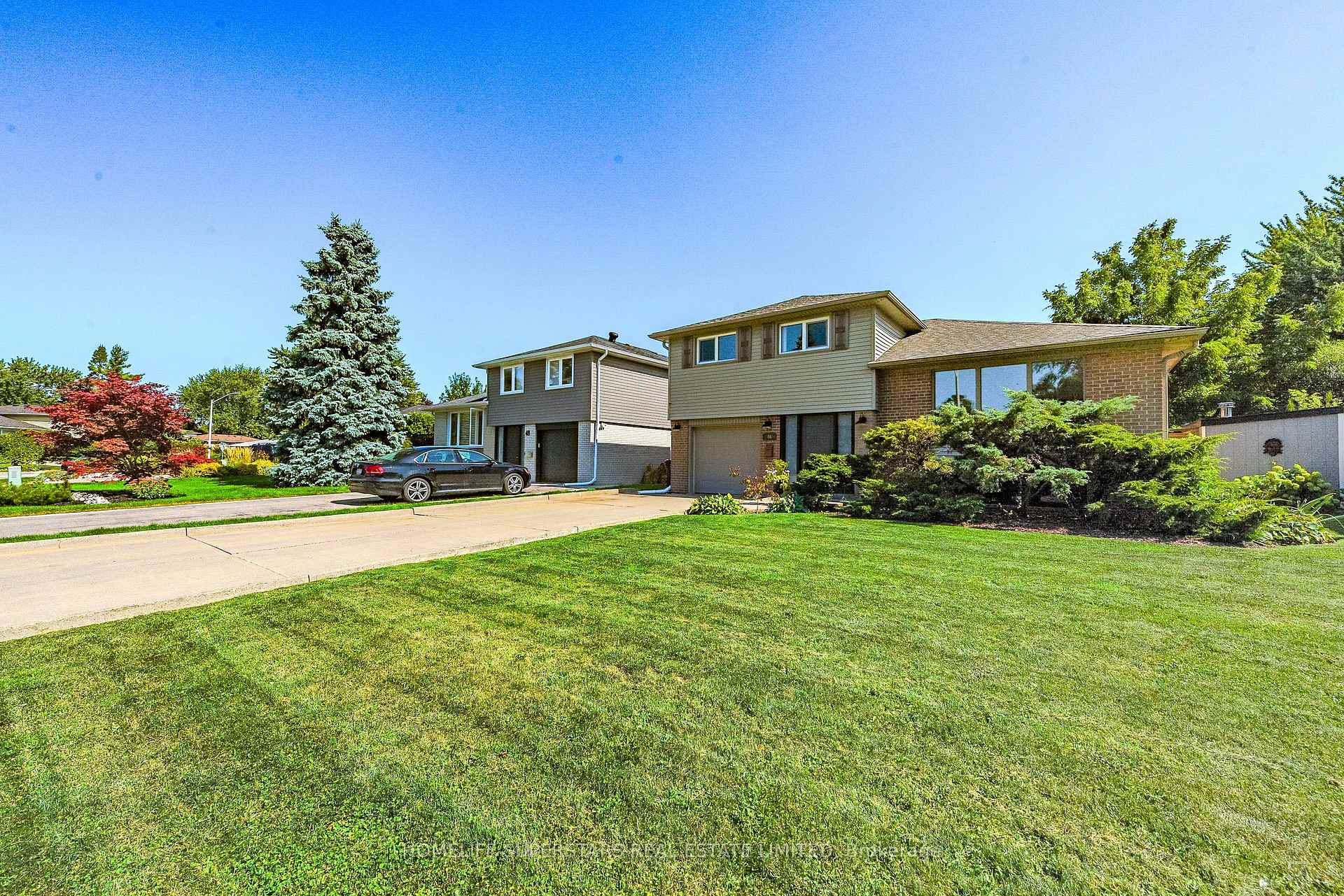 Photo 12 of 46 Cheltenham Court, Brampton, Brampton East — HOMEH