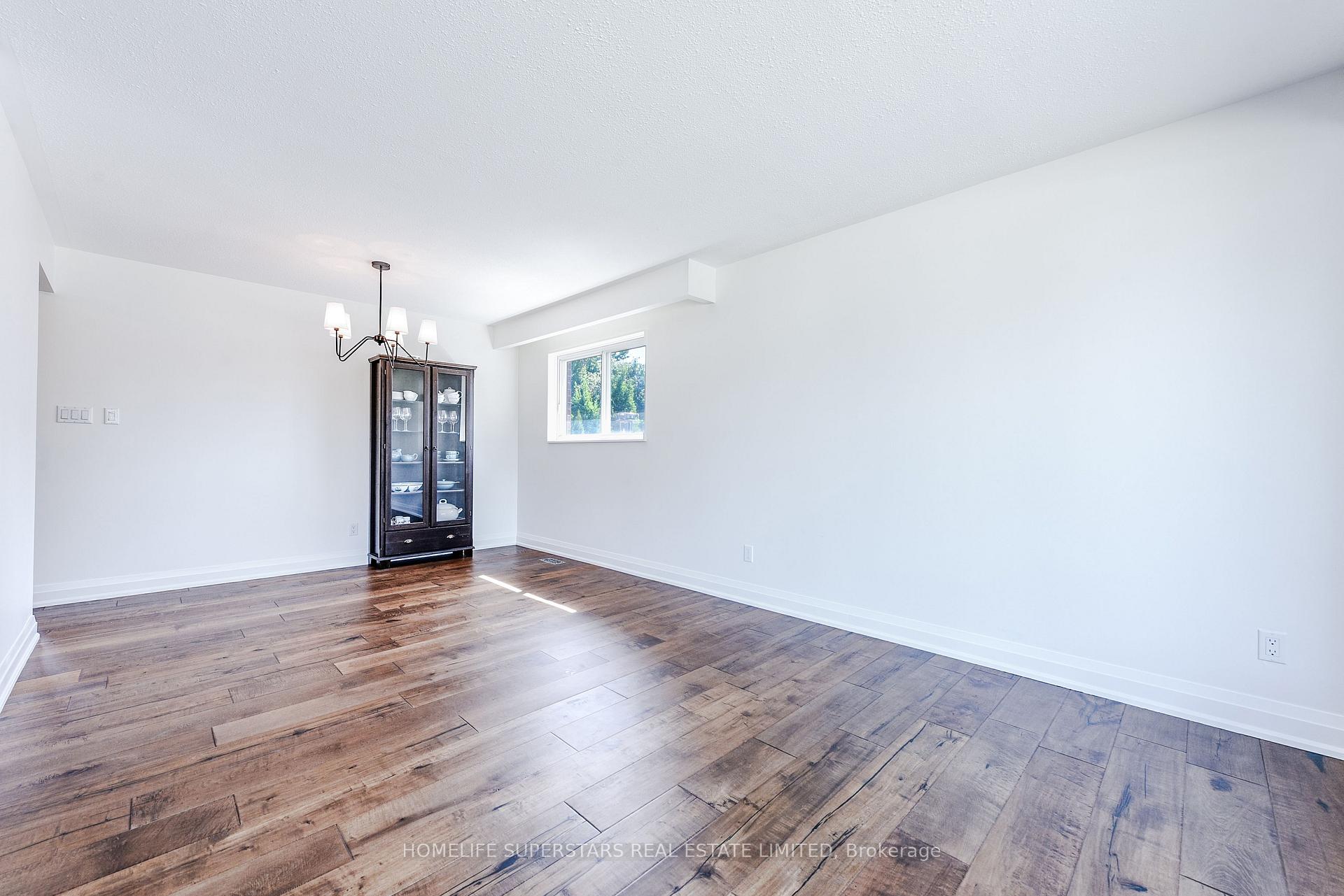 Photo 17 of 46 Cheltenham Court, Brampton, Brampton East — HOMEH