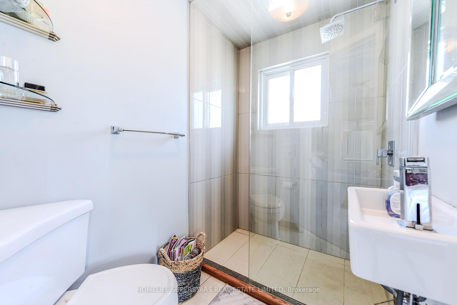 Photo 11 of 46 Cheltenham Court, Brampton, Brampton East — HOMEH