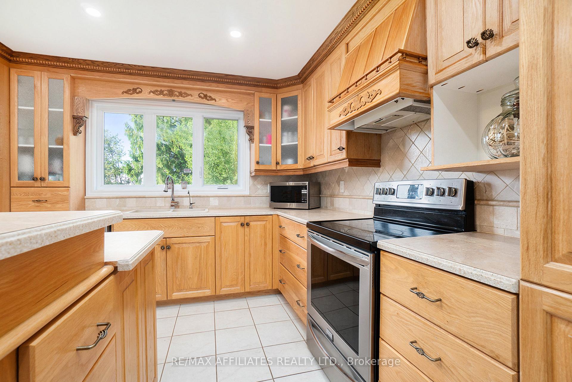 Photo 6 of 751 Laval Street, Casselman — HOMEH
