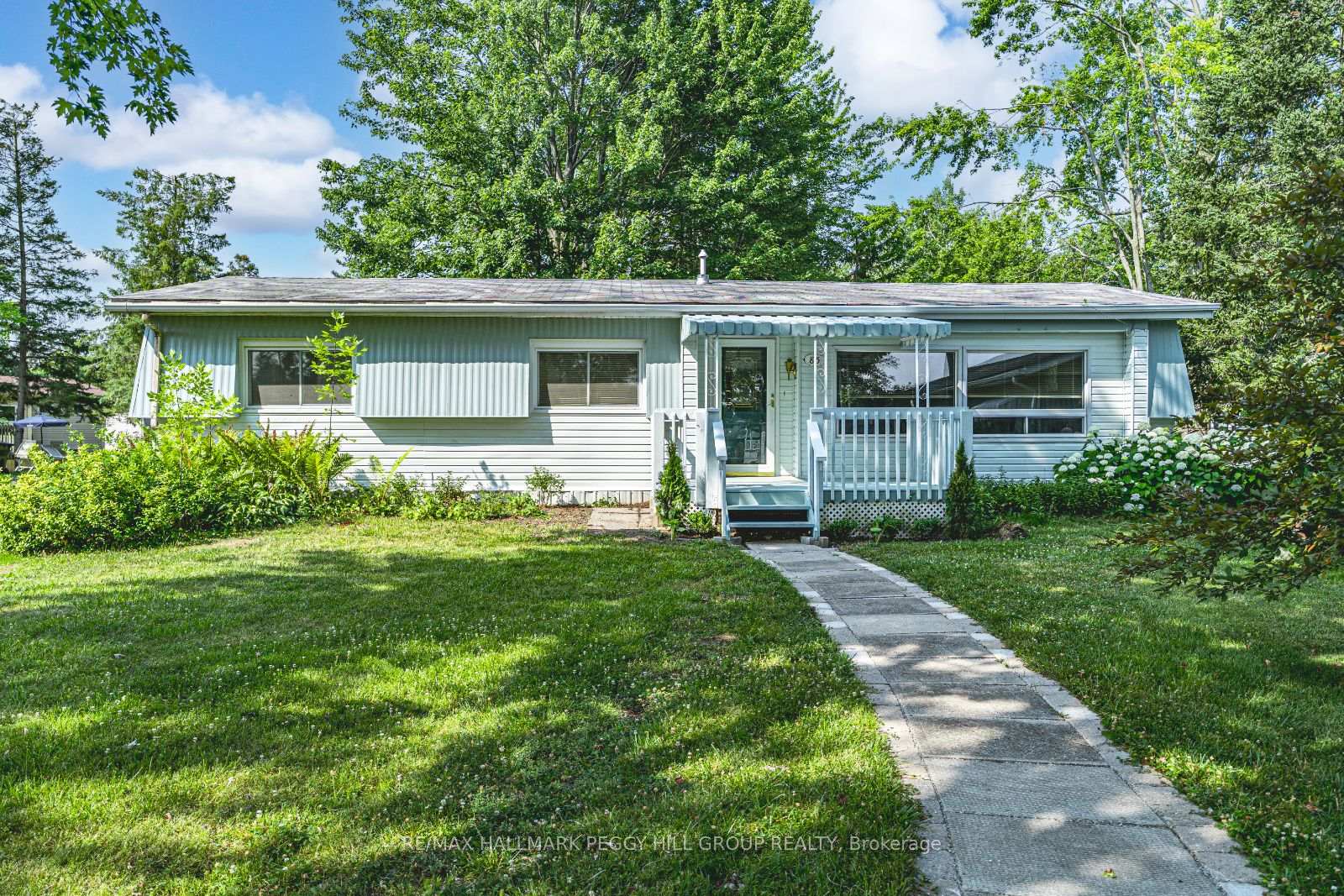 Front of 85 Hawthorne Drive