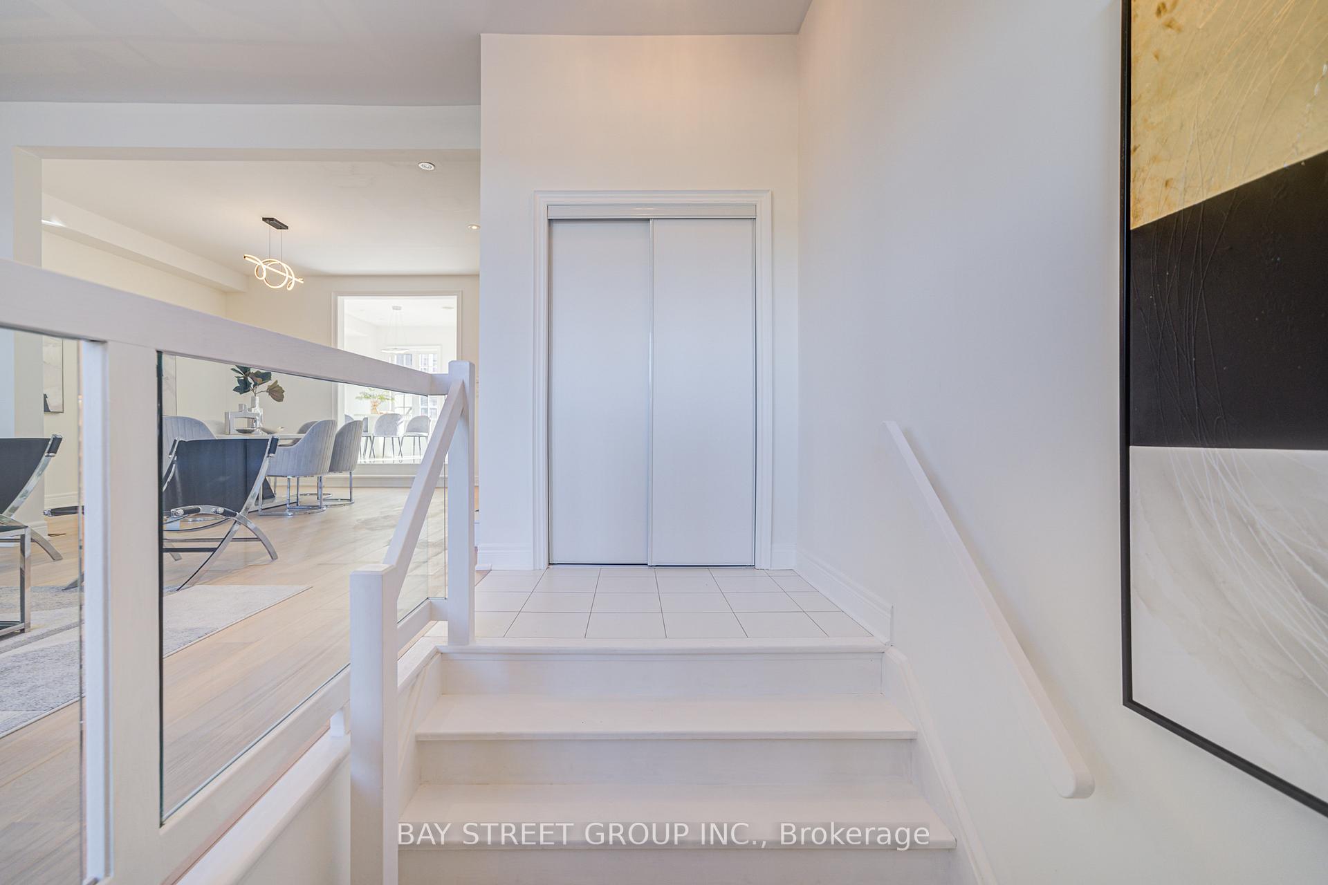 Photo 7 of 27 Rouge Valley Drive W, Markham, Unionville — HOMEH