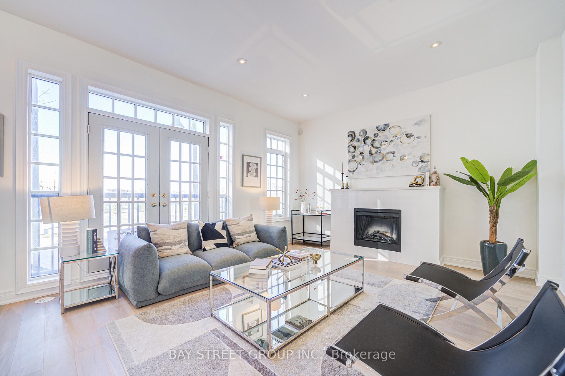 Photo 5 of 27 Rouge Valley Drive W, Markham, Unionville — HOMEH