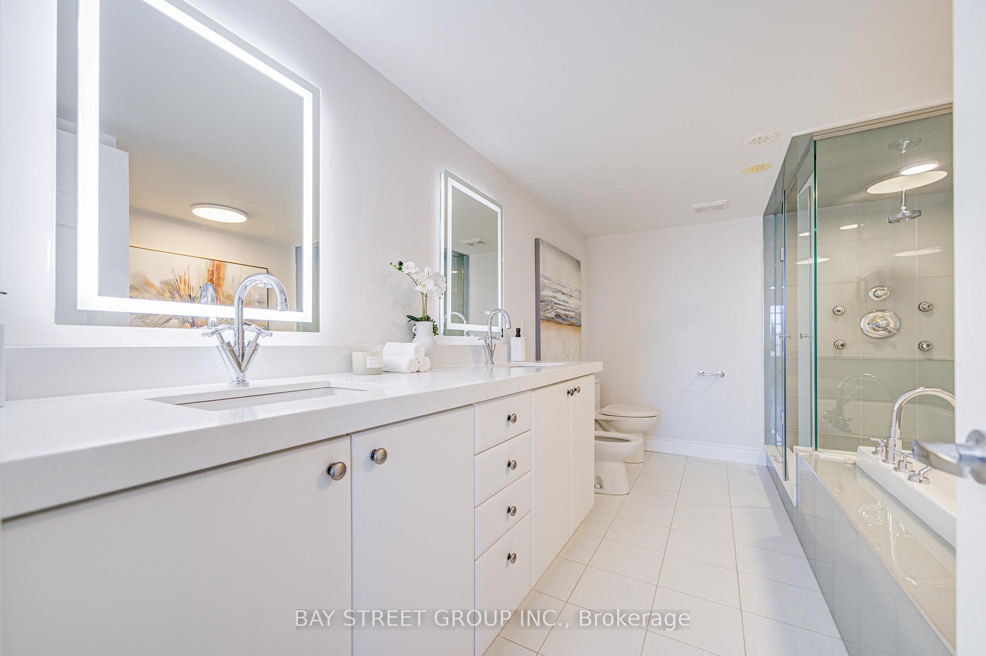 Photo 27 of 27 Rouge Valley Drive W, Markham, Unionville — HOMEH