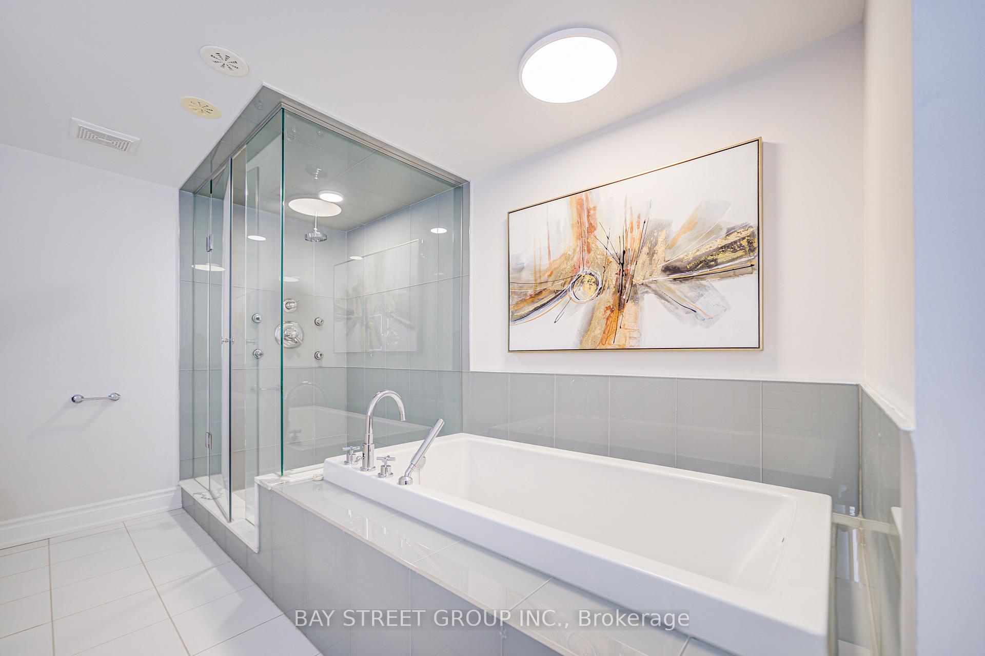 Photo 26 of 27 Rouge Valley Drive W, Markham, Unionville — HOMEH