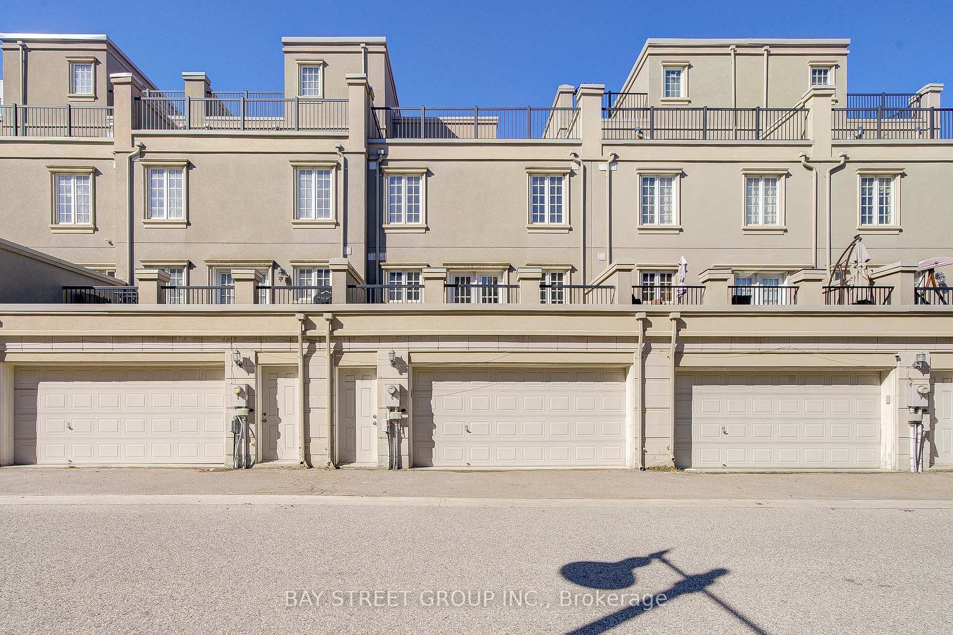 Photo 48 of 27 Rouge Valley Drive W, Markham, Unionville — HOMEH