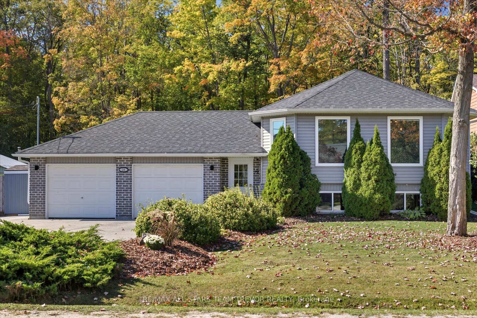 Photo 1 of 28 Virginia Boulevard, Georgina, Virginia — HOMEH