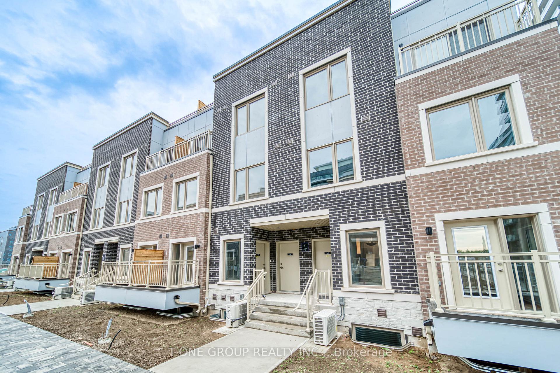 Front of Unit 46, 21 Honeycrisp Crescent