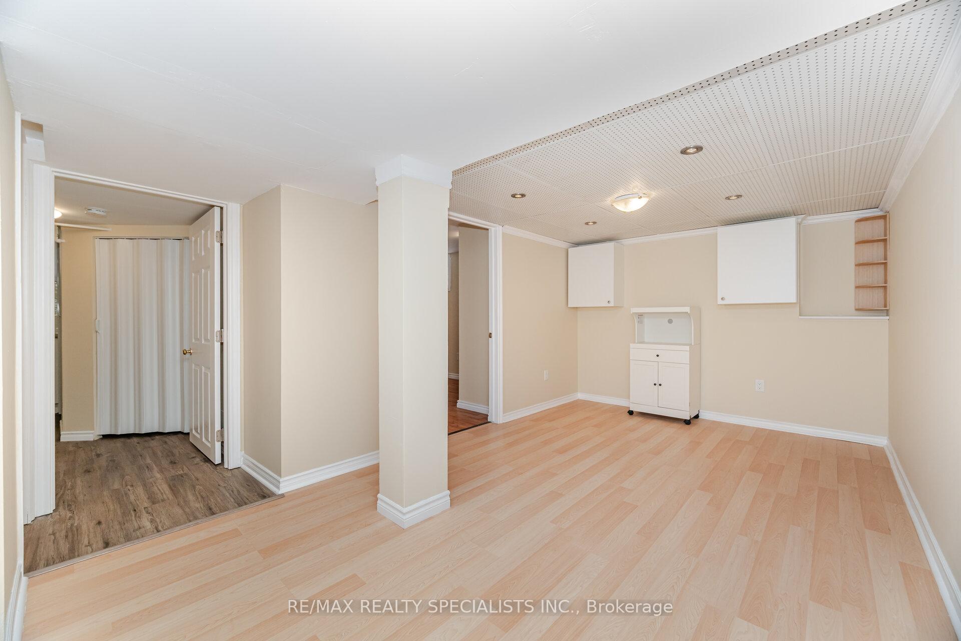 Photo 25 of 11 Jagges Drive, Barrie, Edgehill Drive — HOMEH