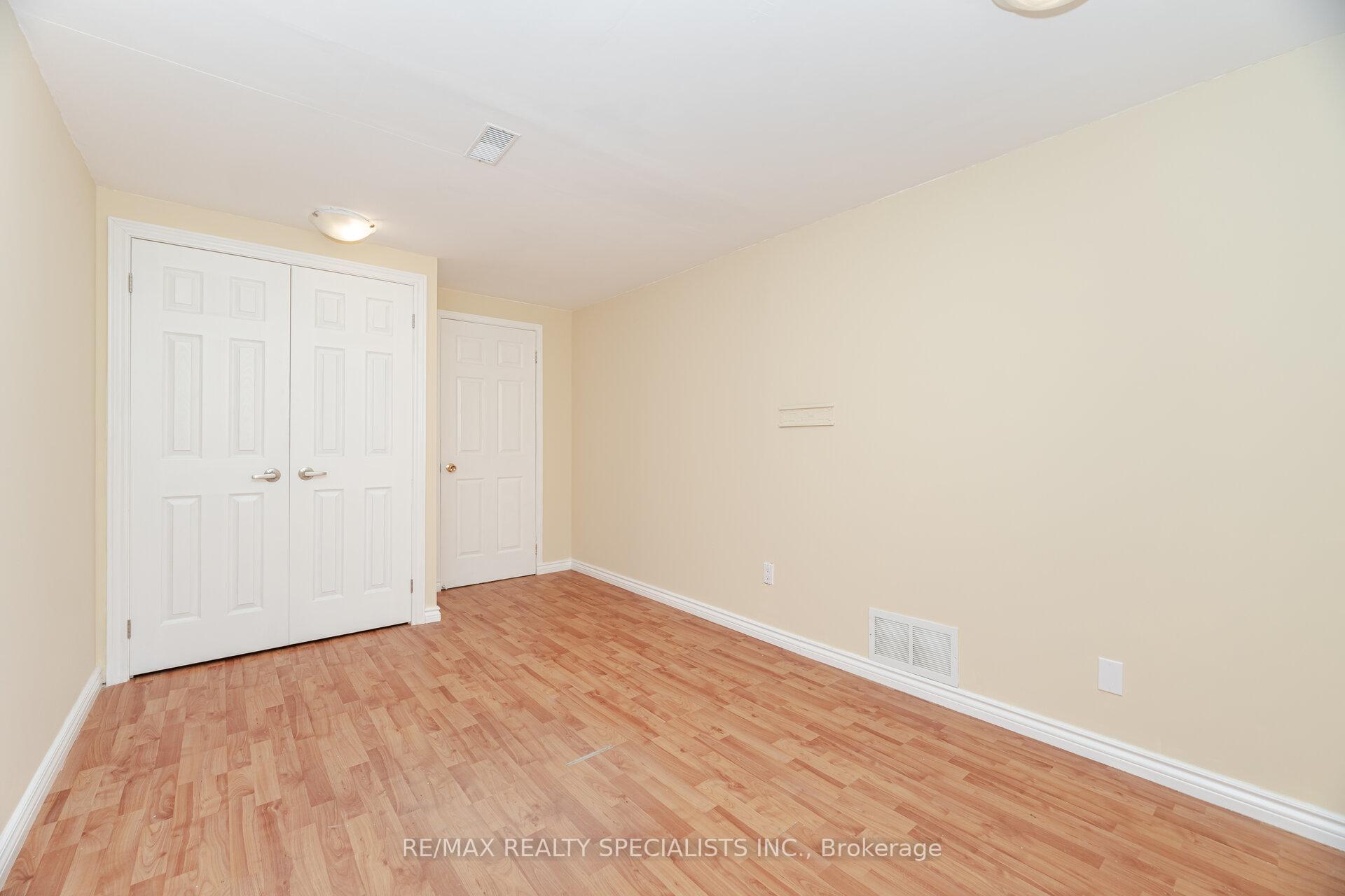 Photo 32 of 11 Jagges Drive, Barrie, Edgehill Drive — HOMEH