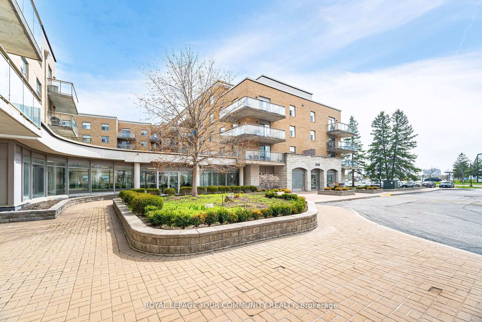 Photo 8 of Unit 112, 2502 Rutherford Road, Vaughan, Concord — HOMEH