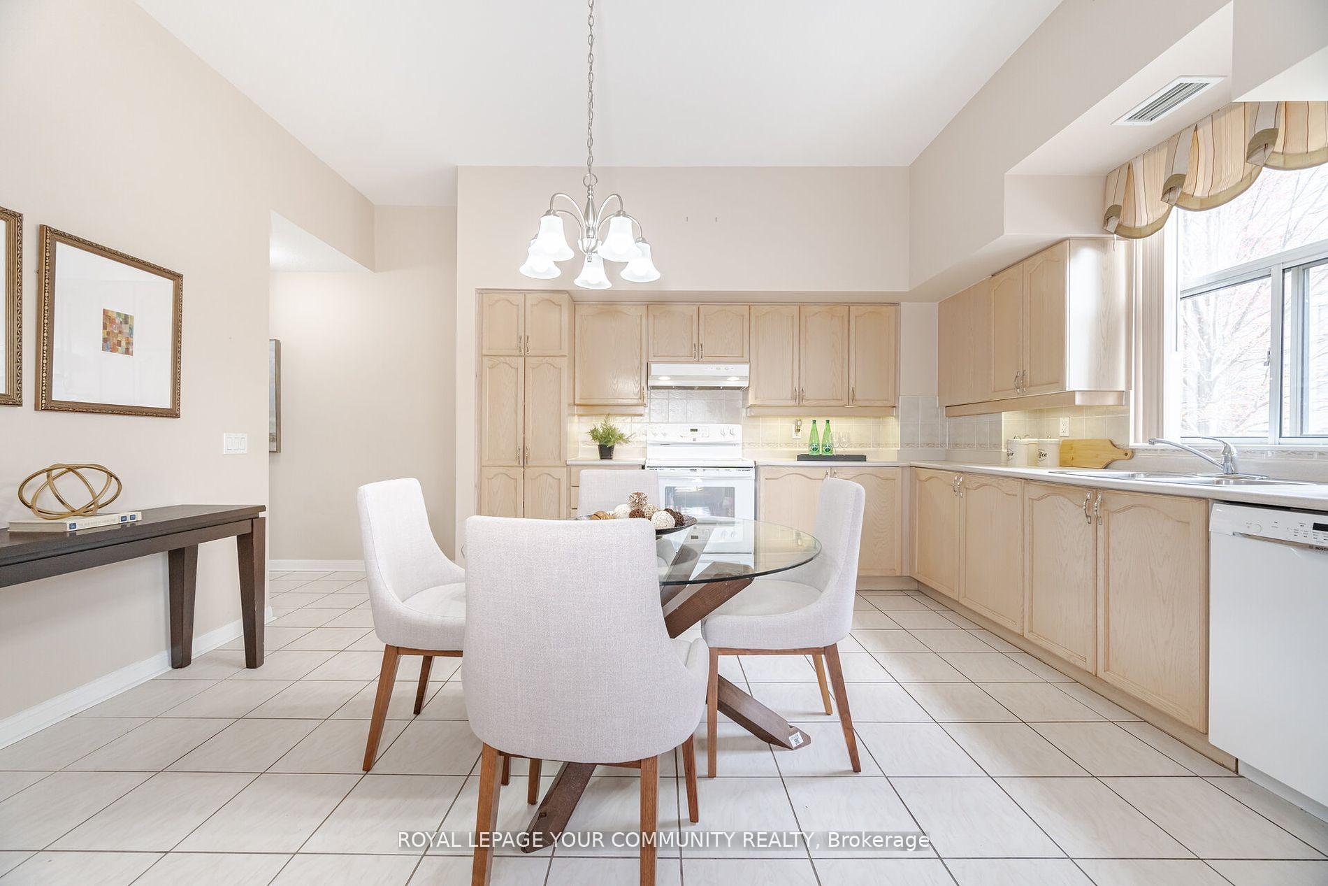 Photo 12 of Unit 112, 2502 Rutherford Road, Vaughan, Concord — HOMEH