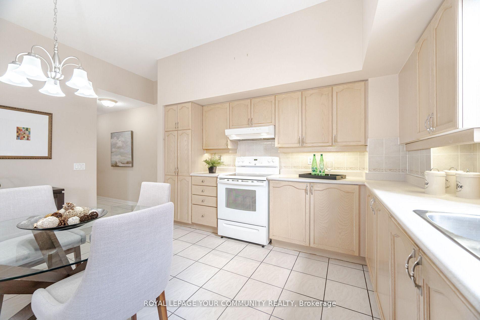 Photo 10 of Unit 112, 2502 Rutherford Road, Vaughan, Concord — HOMEH