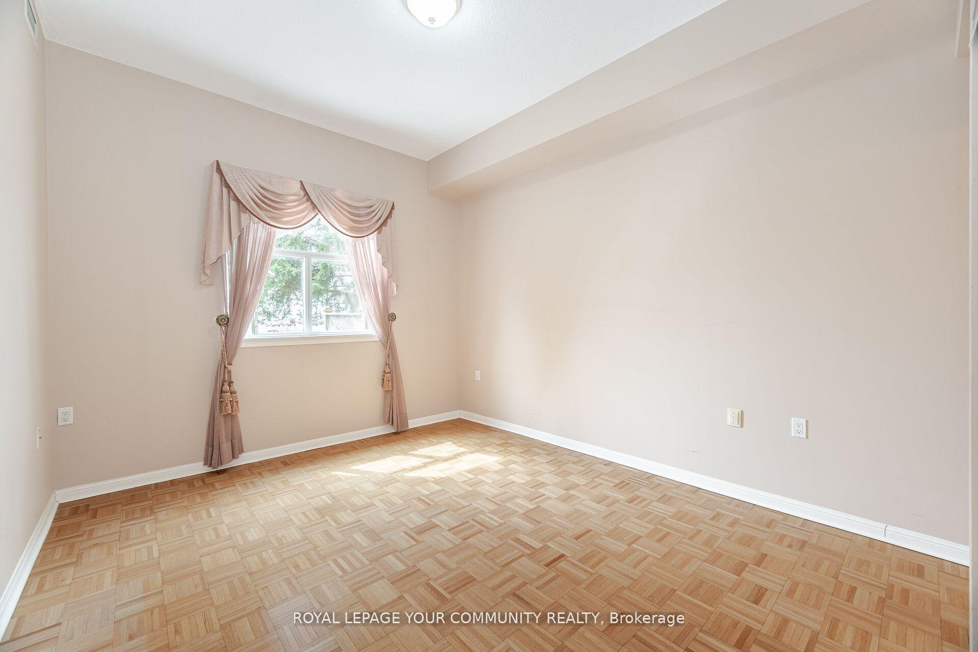 Photo 15 of Unit 112, 2502 Rutherford Road, Vaughan, Concord — HOMEH