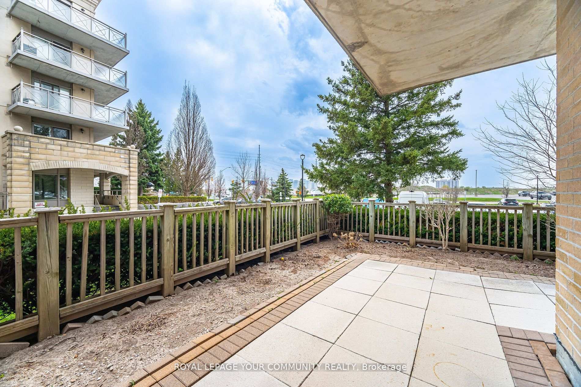 Photo 33 of Unit 112, 2502 Rutherford Road, Vaughan, Concord — HOMEH