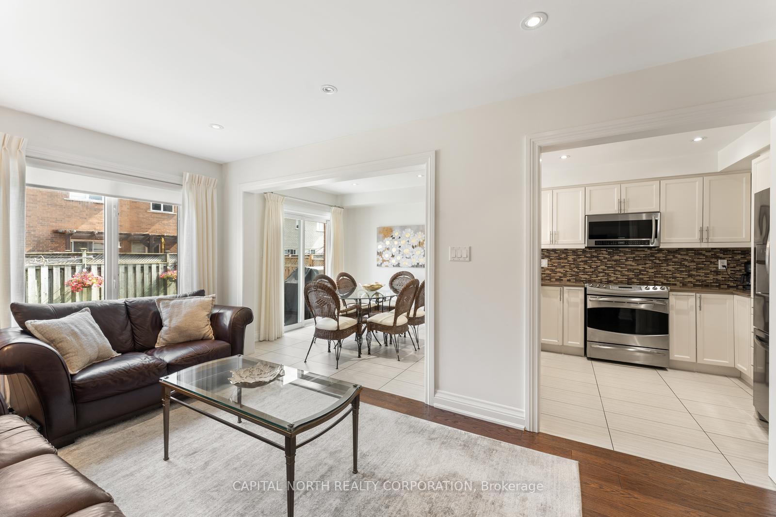 Photo 8 of 19 Sarno Street, Vaughan, Sonoma Heights — HOMEH