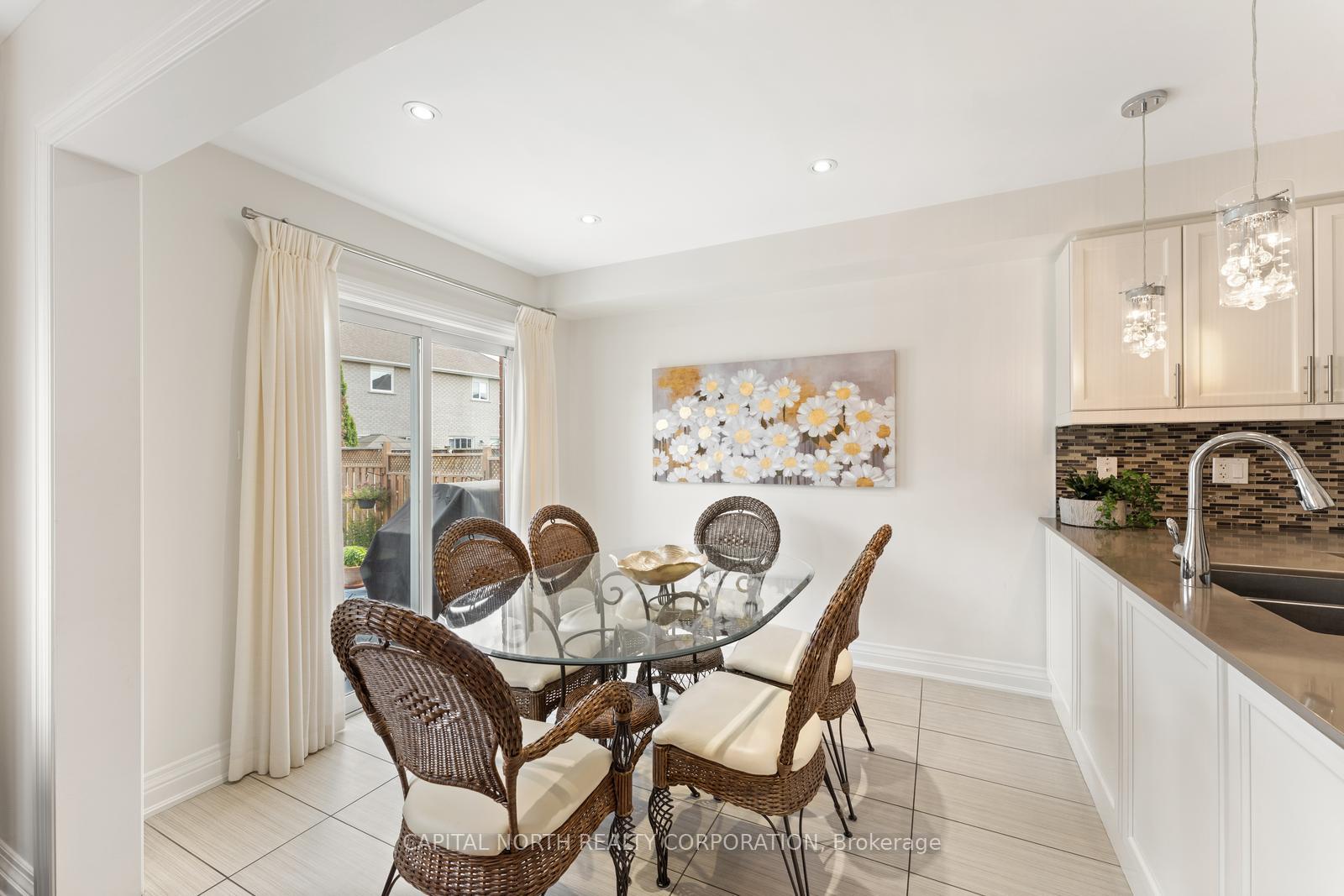Photo 17 of 19 Sarno Street, Vaughan, Sonoma Heights — HOMEH