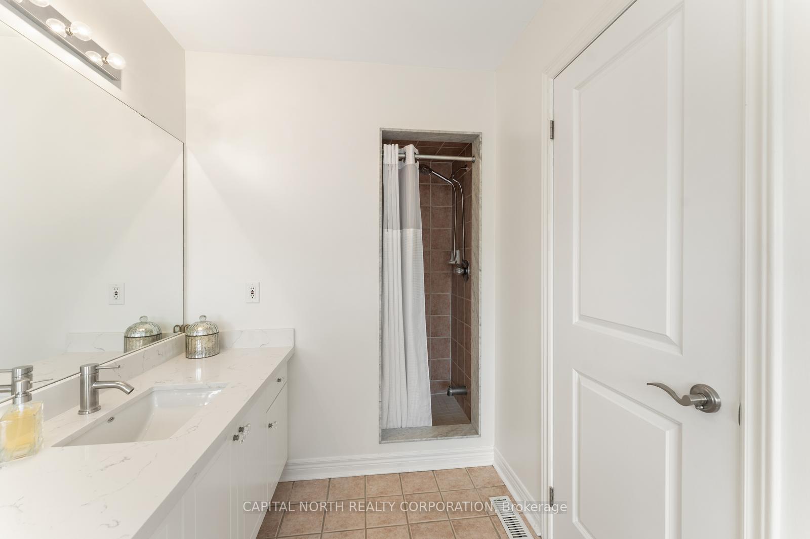 Photo 24 of 19 Sarno Street, Vaughan, Sonoma Heights — HOMEH