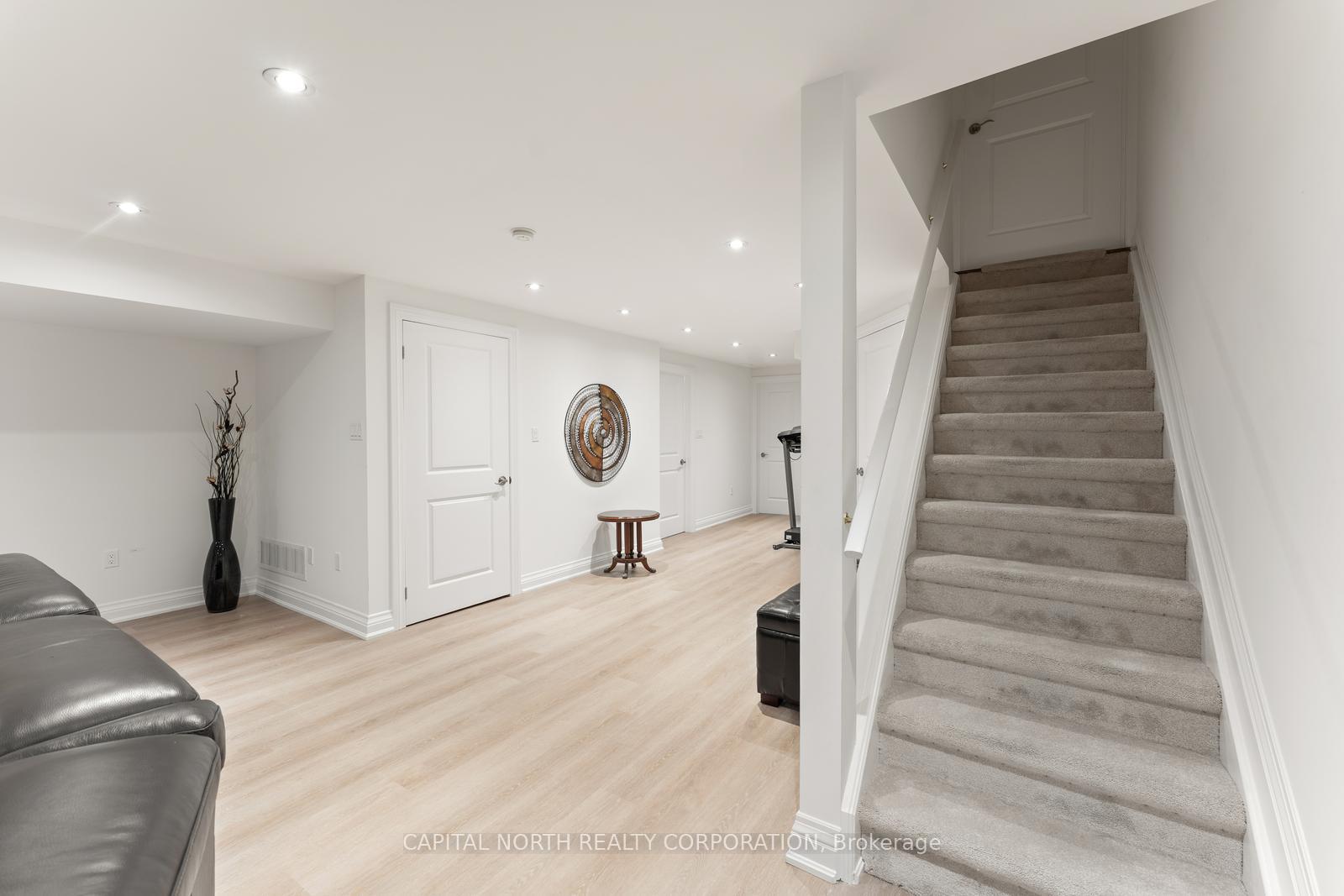 Photo 30 of 19 Sarno Street, Vaughan, Sonoma Heights — HOMEH