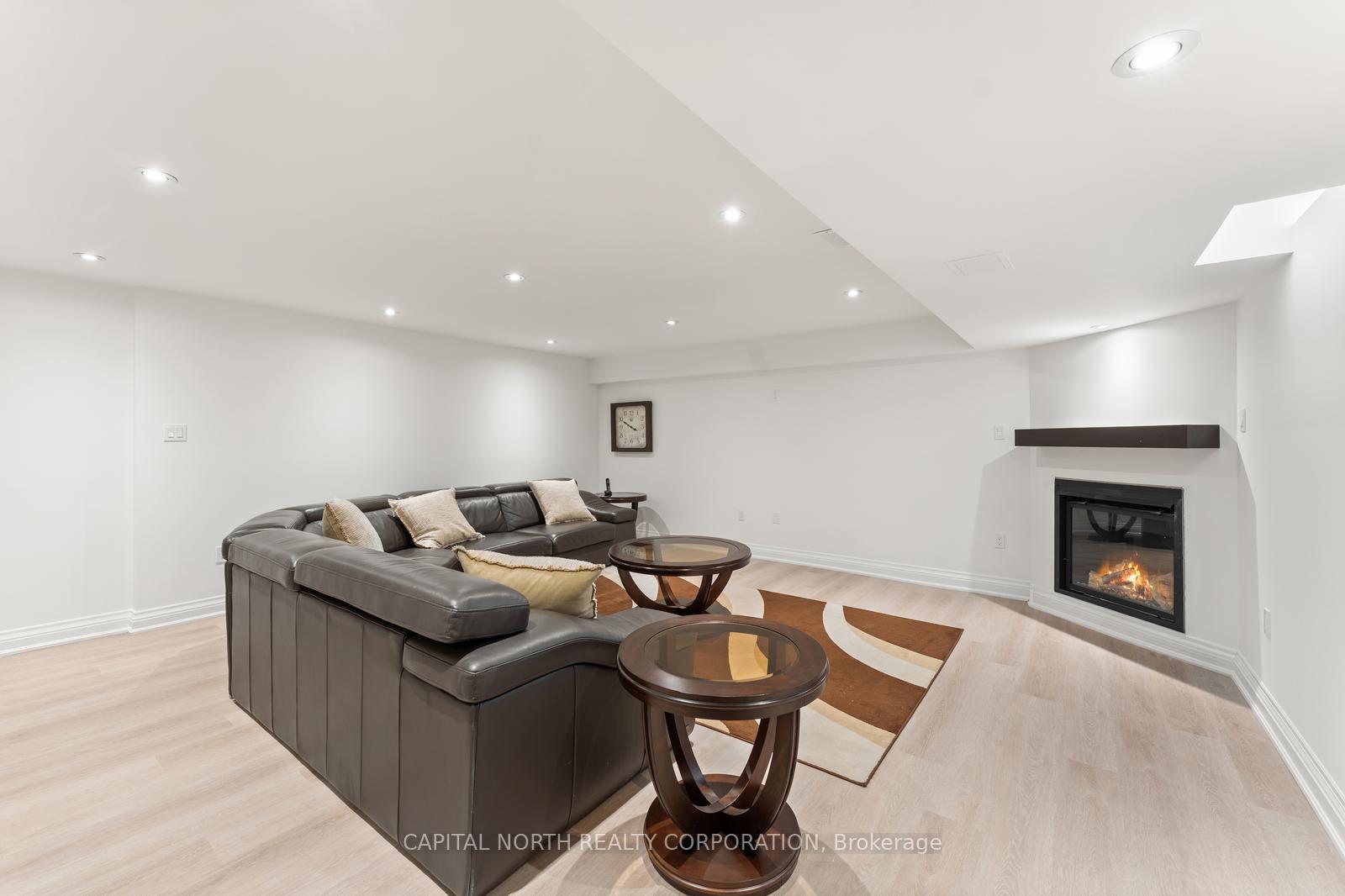 Photo 29 of 19 Sarno Street, Vaughan, Sonoma Heights — HOMEH