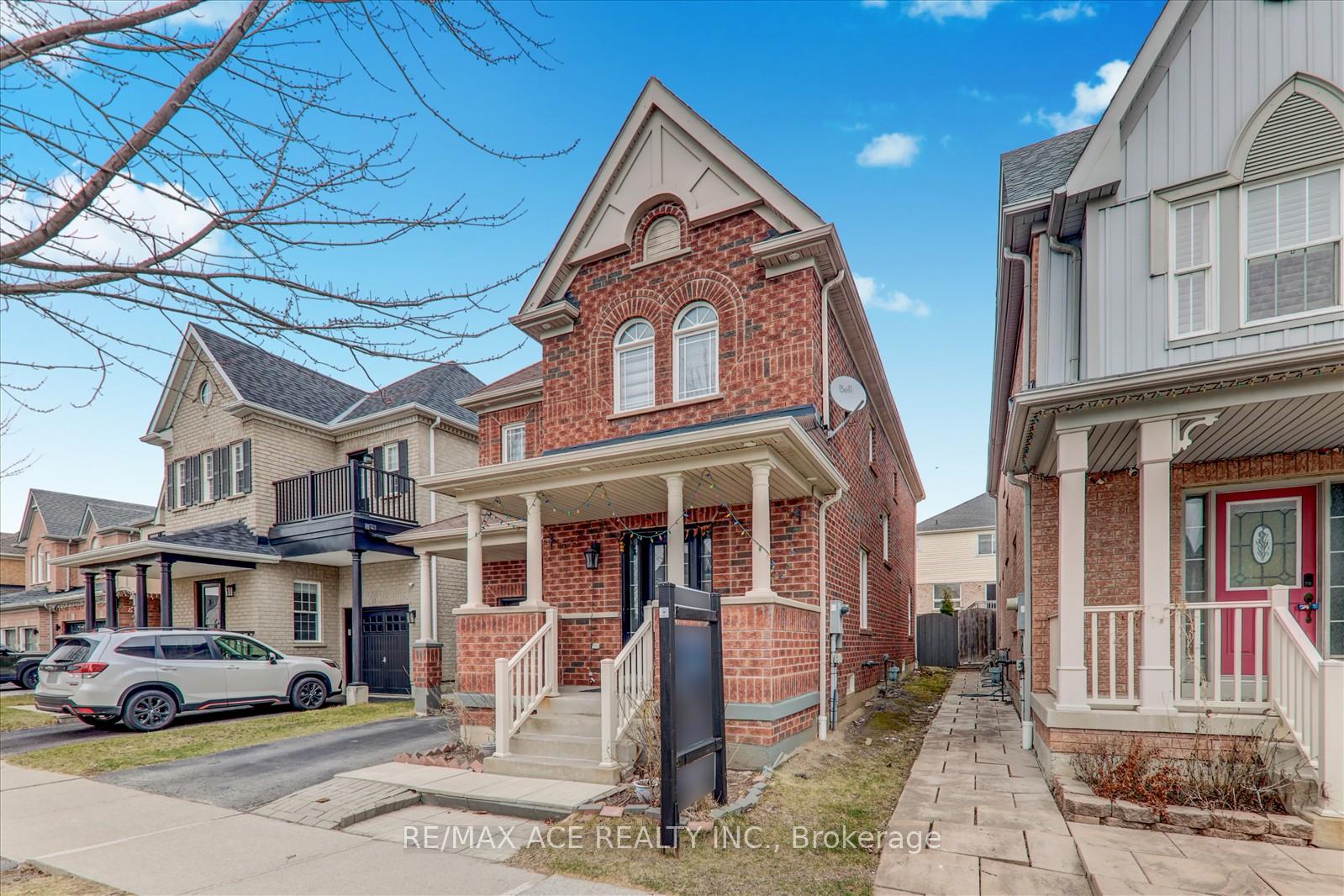 Photo 14 of 11 Middlecote Drive, Ajax, Northeast Ajax — HOMEH