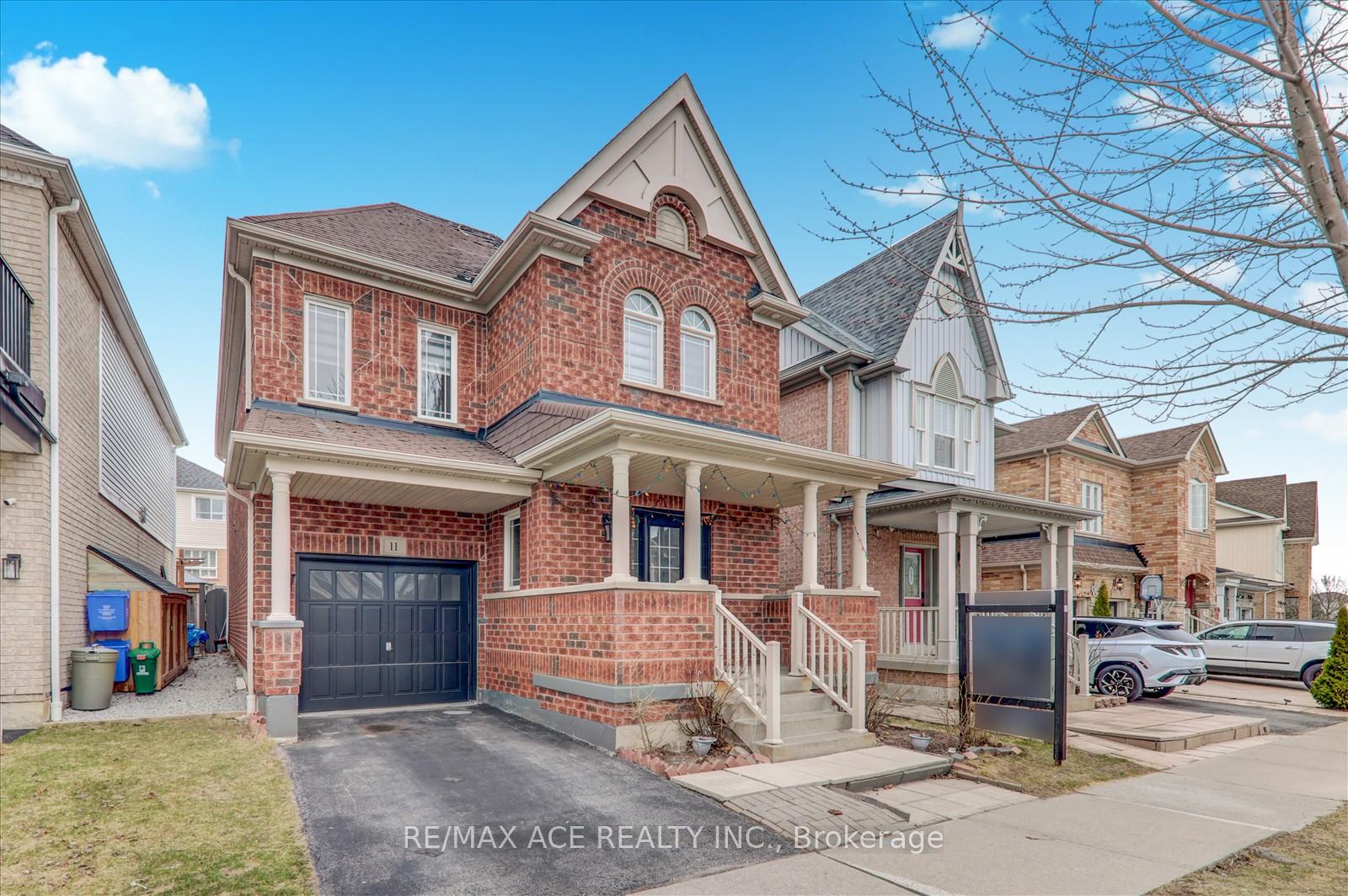 Photo 3 of 11 Middlecote Drive, Ajax, Northeast Ajax — HOMEH