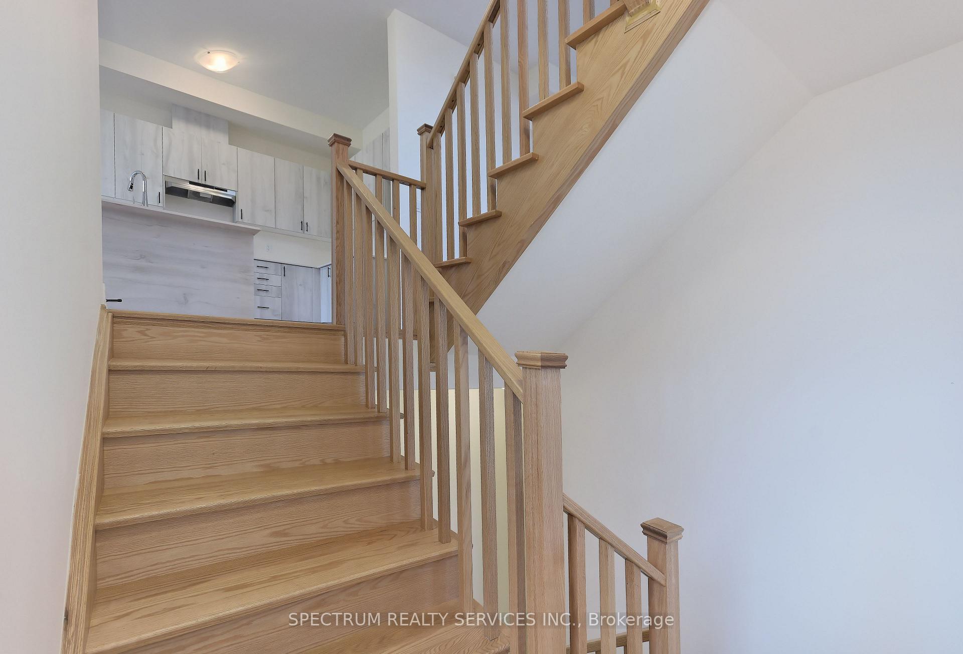 Photo 14 of 155 De La Roche Drive, Vaughan, Vellore Village — HOMEH