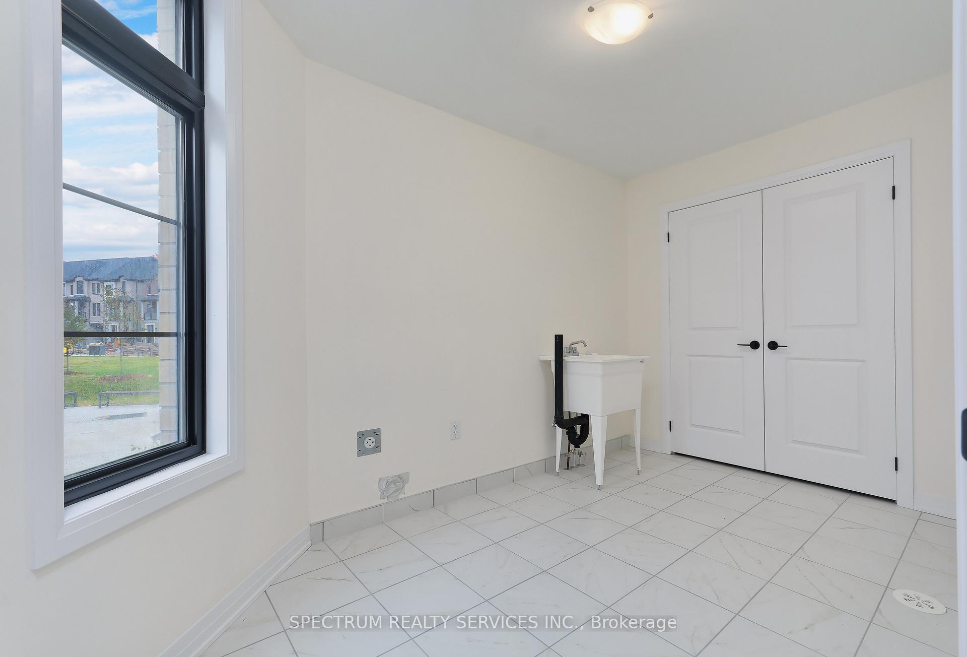 Photo 43 of 155 De La Roche Drive, Vaughan, Vellore Village — HOMEH