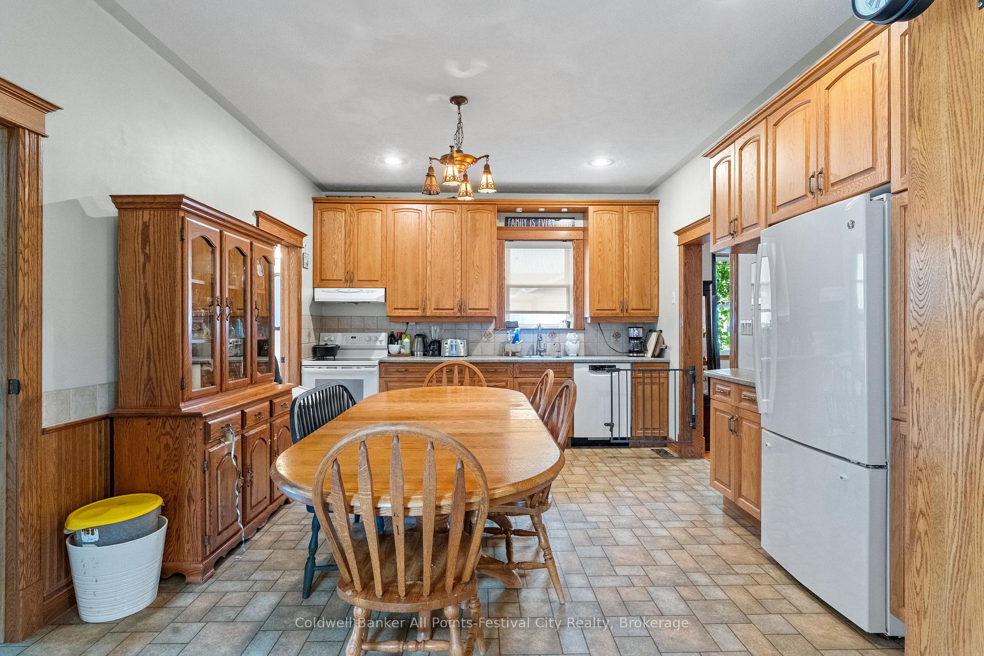 Photo 15 of 514 Alice Street, North Huron, Wingham — HOMEH