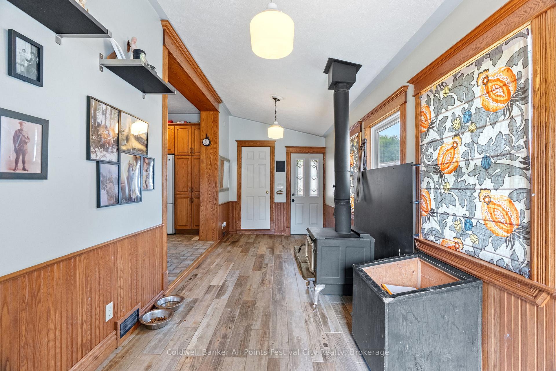 Photo 10 of 514 Alice Street, North Huron, Wingham — HOMEH