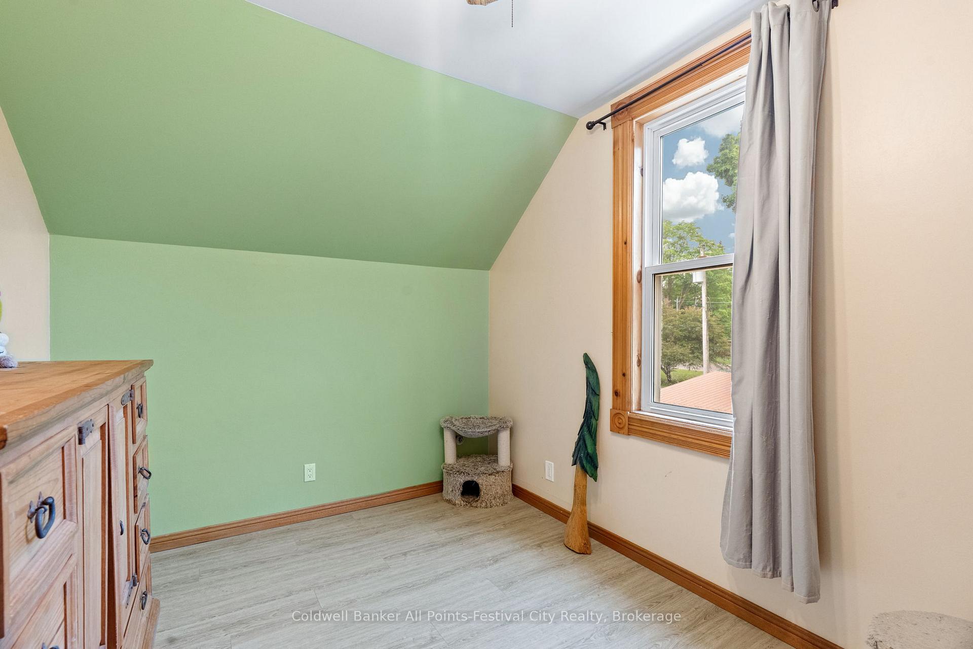 Photo 19 of 514 Alice Street, North Huron, Wingham — HOMEH
