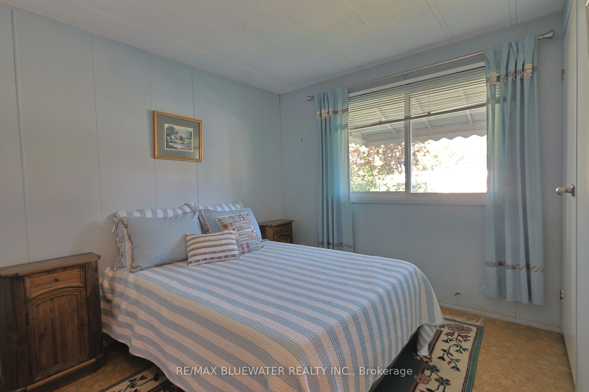 Photo 24 of 182 Pebble Beach Parkway, South Huron, Stephen — HOMEH