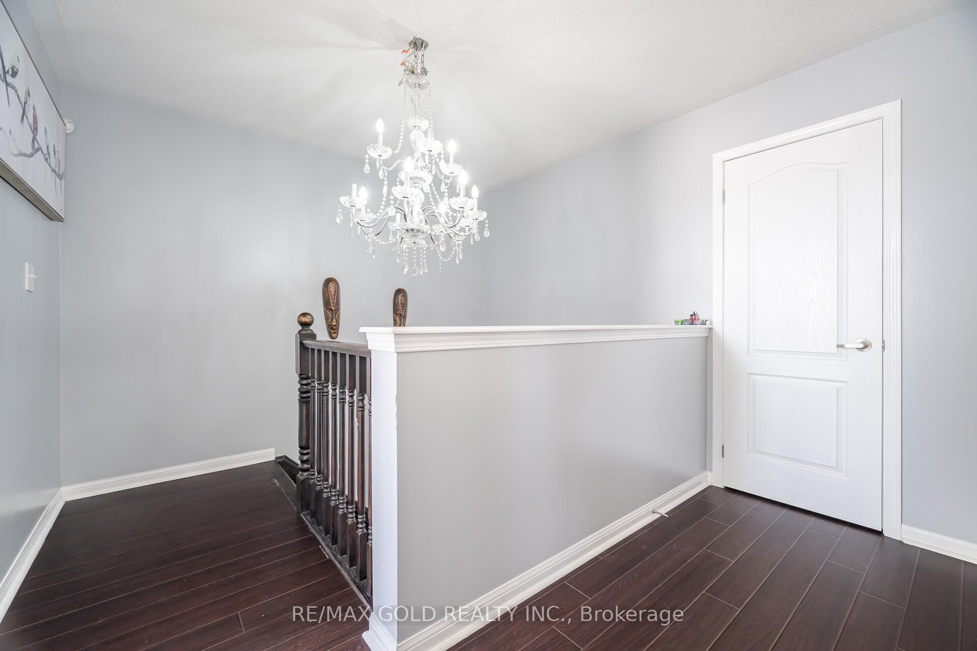 Photo 5 of 8 Caliper Drive, Brampton, Bram East — HOMEH