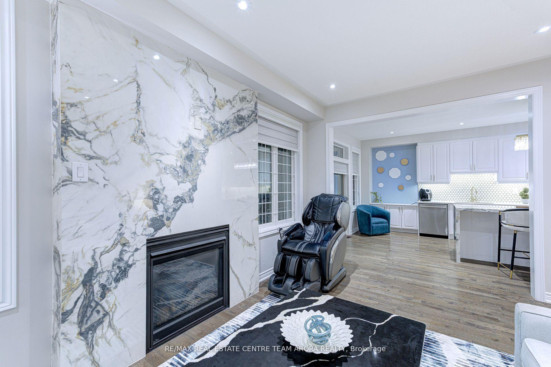 Photo 15 of 14 Fruitvale Circle, Brampton, Northwest Brampton — HOMEH