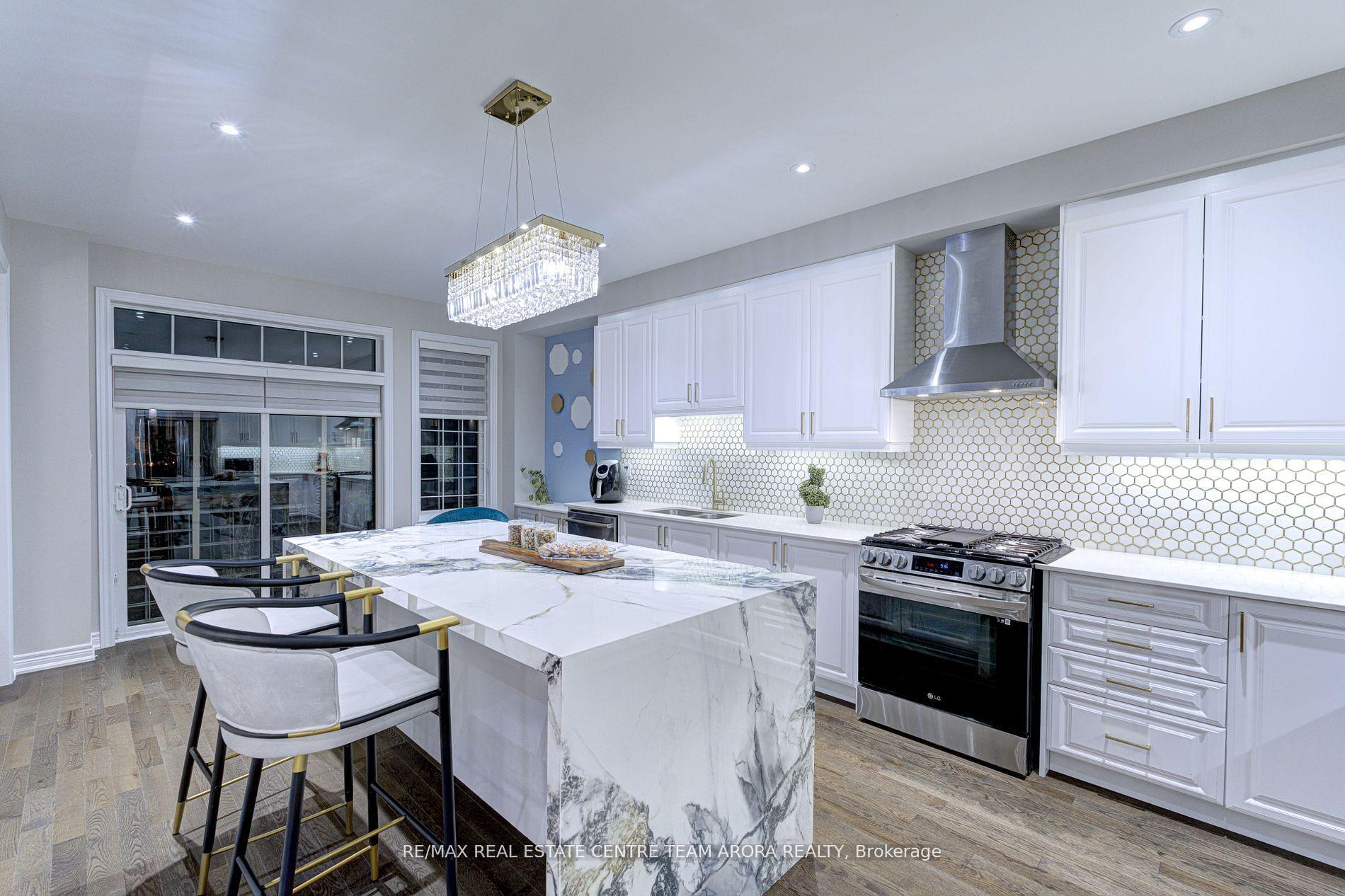Photo 19 of 14 Fruitvale Circle, Brampton, Northwest Brampton — HOMEH