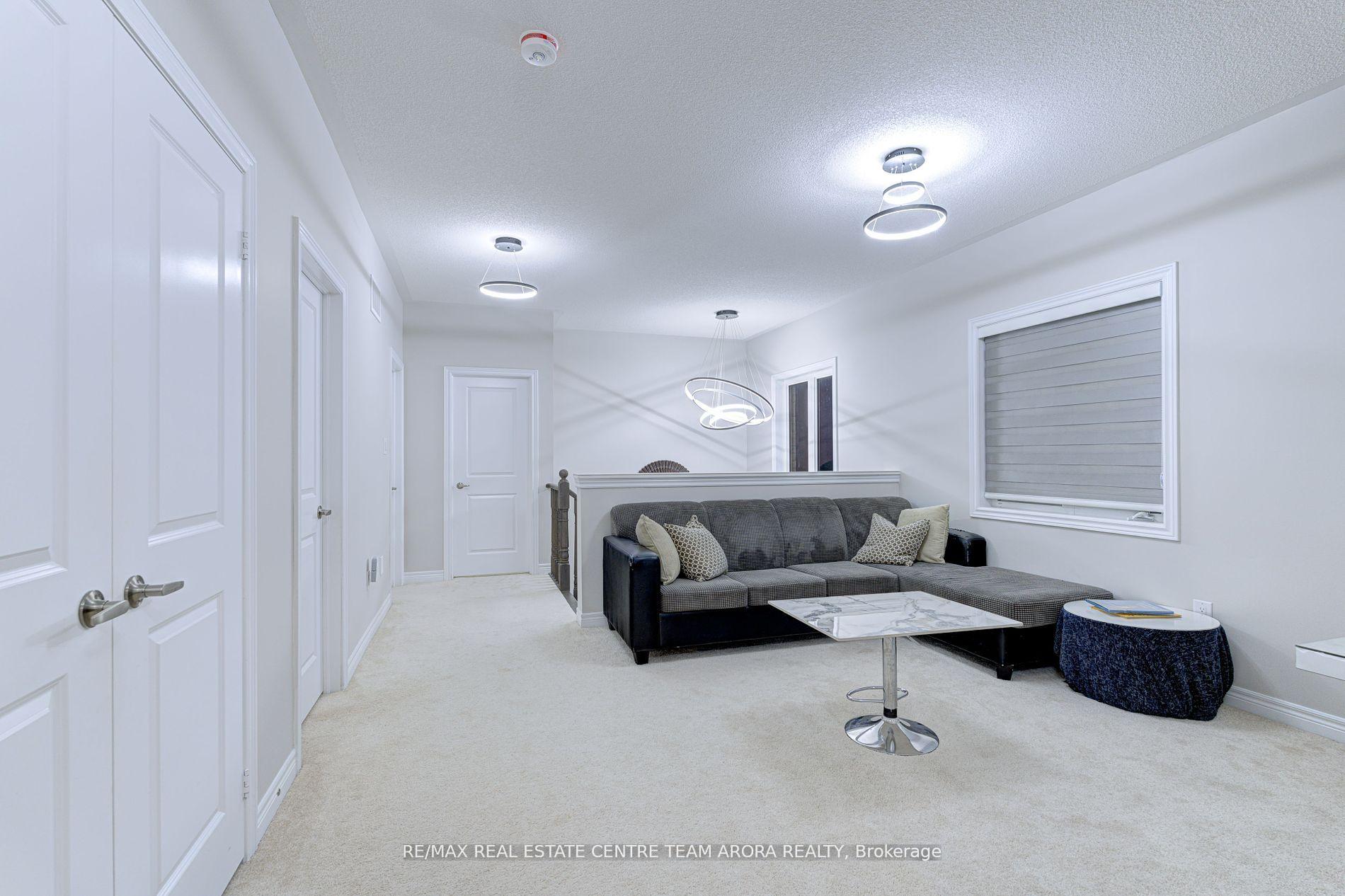 Photo 50 of 14 Fruitvale Circle, Brampton, Northwest Brampton — HOMEH