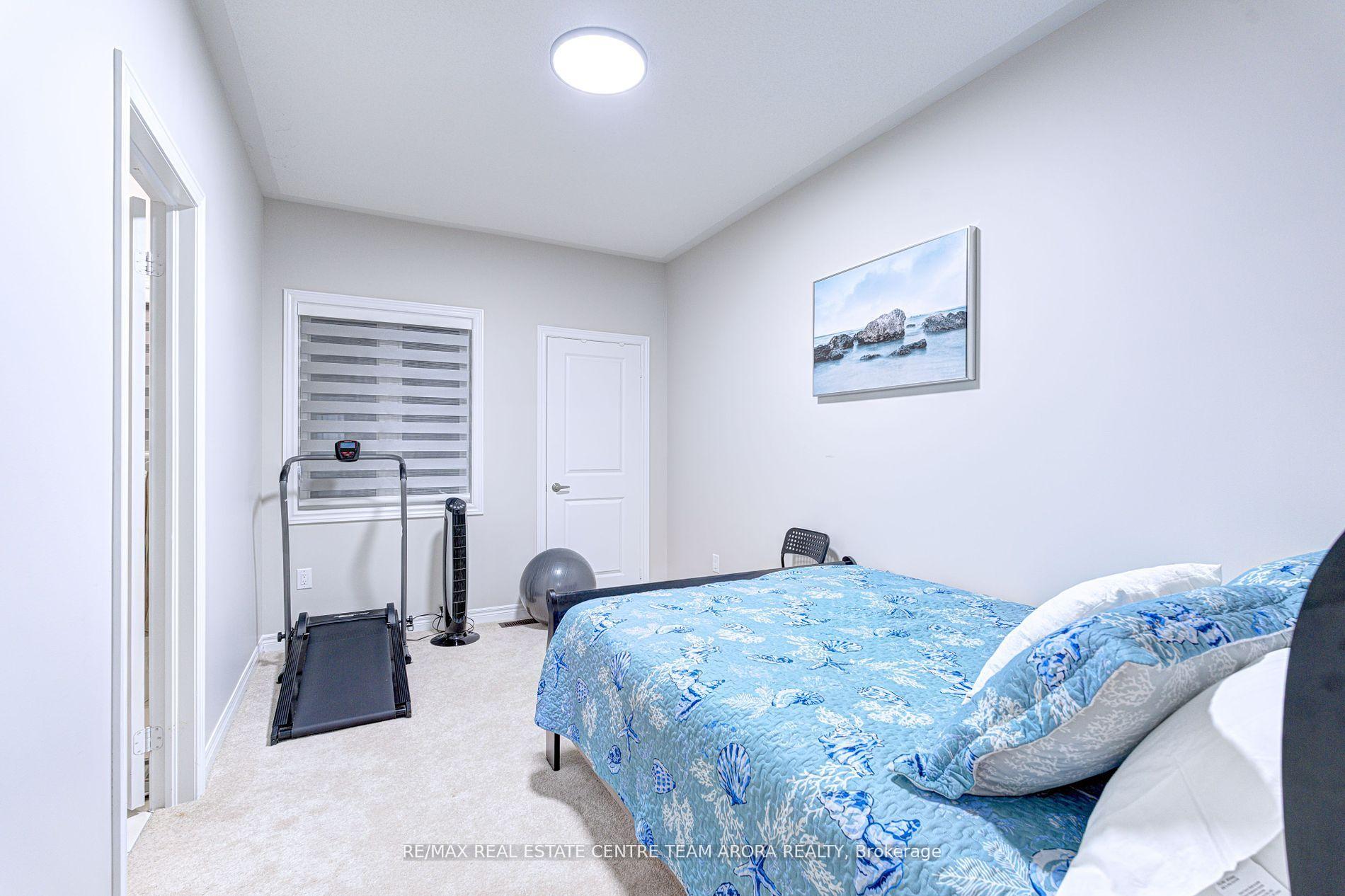 Photo 41 of 14 Fruitvale Circle, Brampton, Northwest Brampton — HOMEH