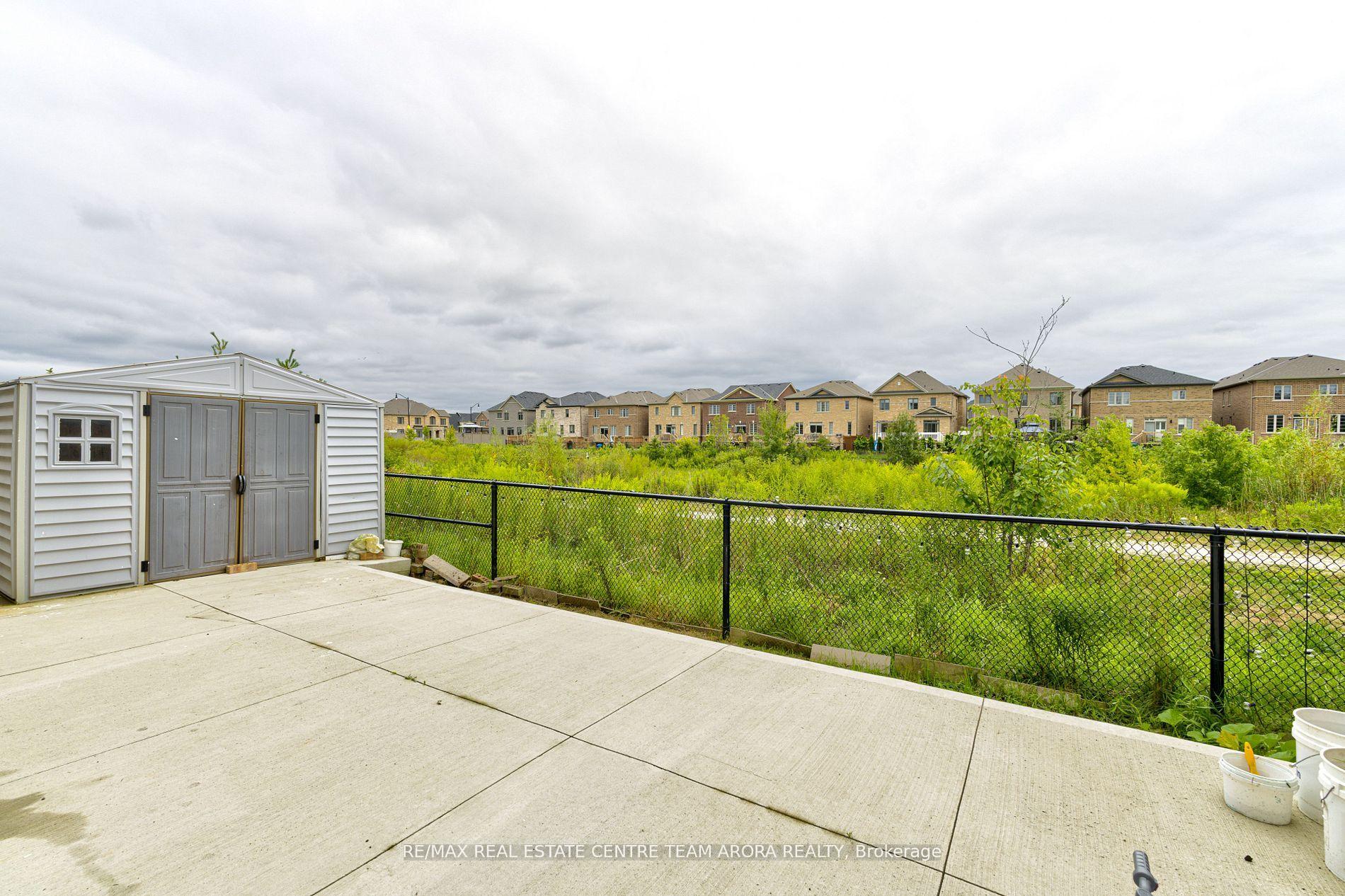 Photo 44 of 14 Fruitvale Circle, Brampton, Northwest Brampton — HOMEH