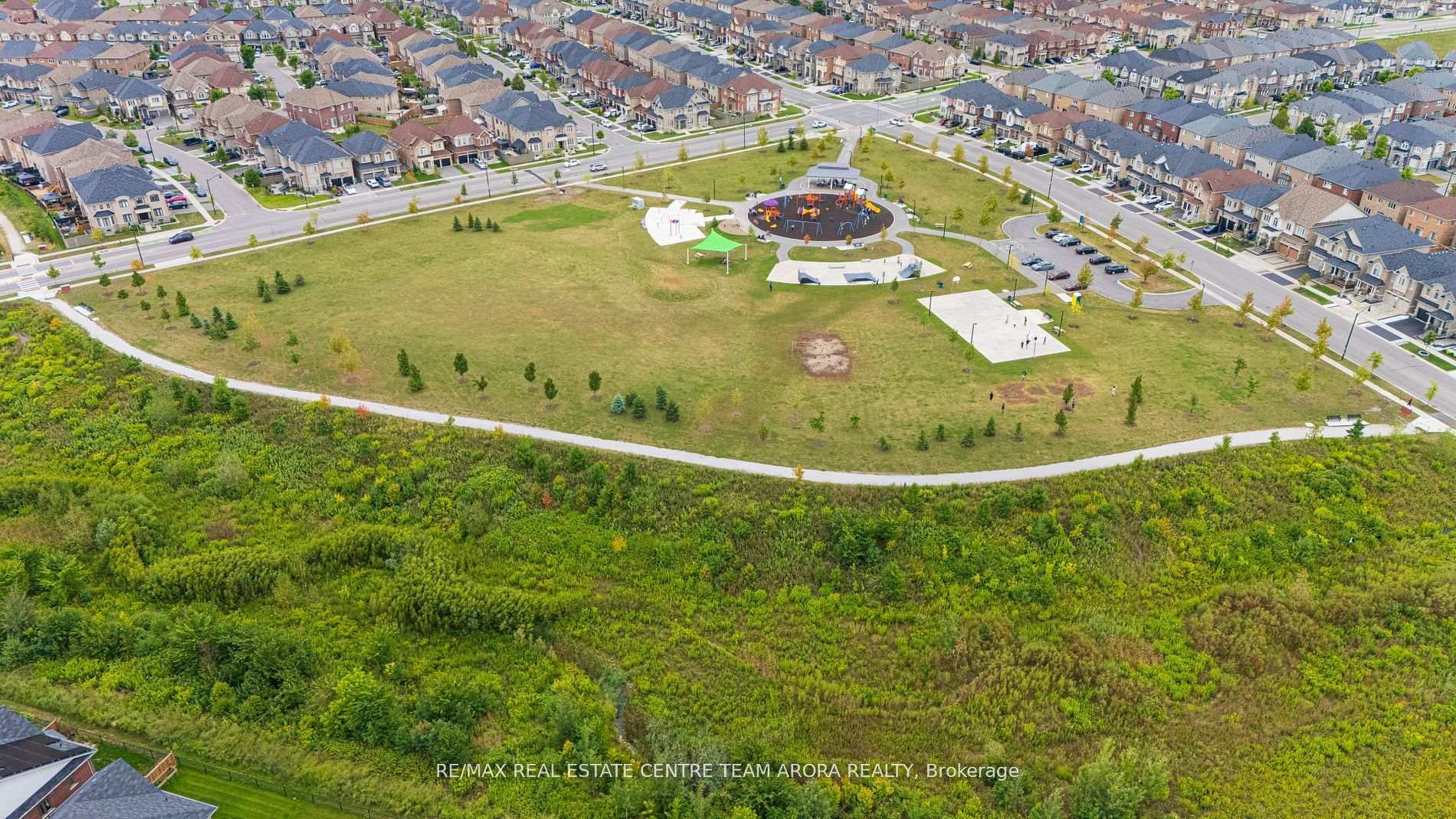 Photo 48 of 14 Fruitvale Circle, Brampton, Northwest Brampton — HOMEH