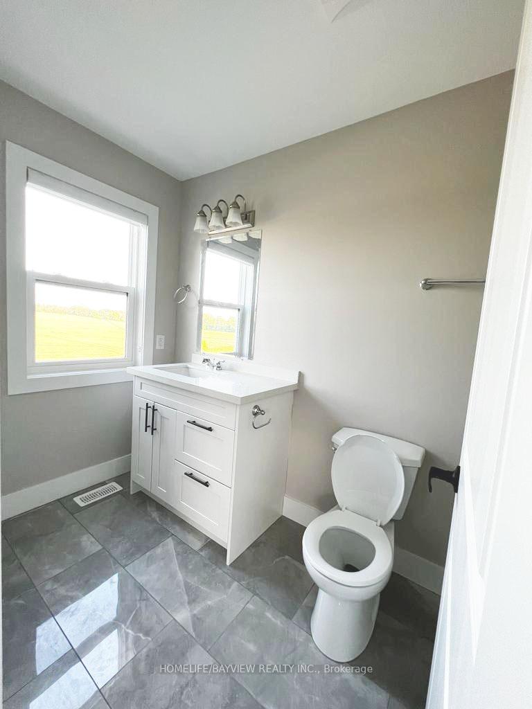Photo 8 of Unit Main & 2nd, 162 Penetanguishene Road, Barrie, Grove East — HOMEH