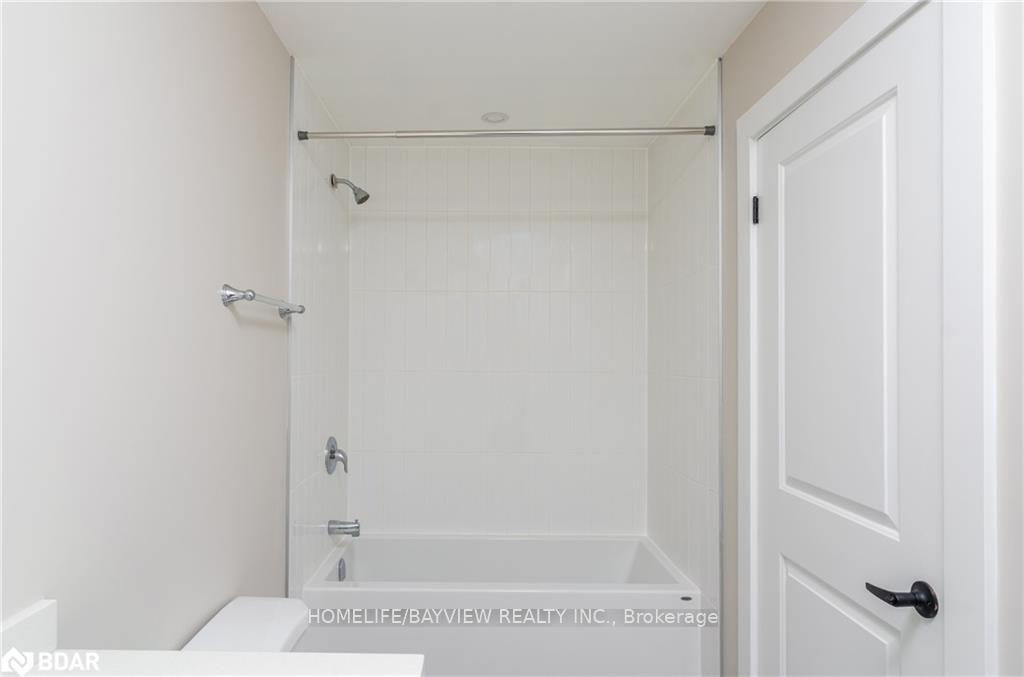 Photo 7 of Unit Main & 2nd, 162 Penetanguishene Road, Barrie, Grove East — HOMEH