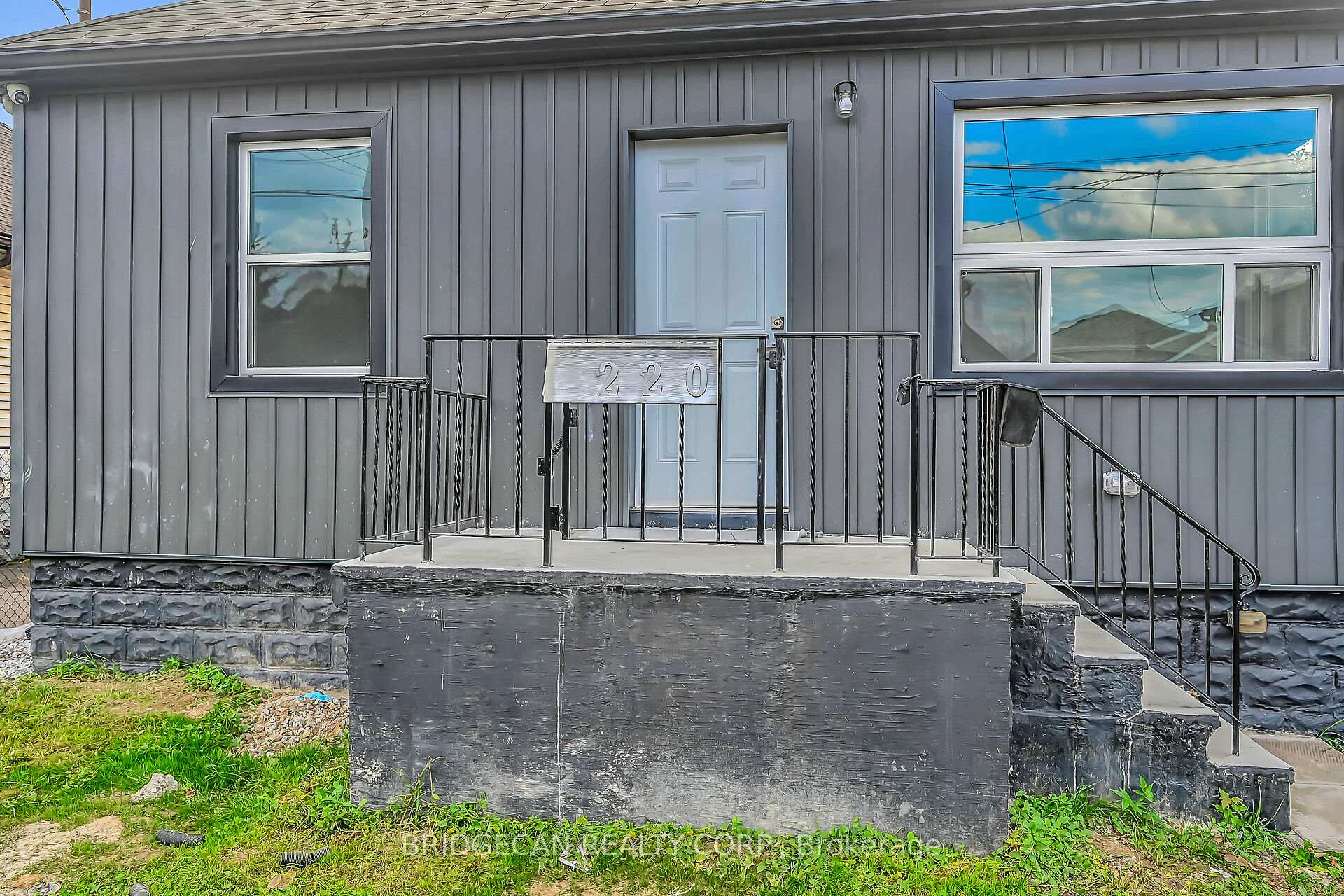 Photo 13 of 220 Grenffel Street, Hamilton, Crown Point — HOMEH