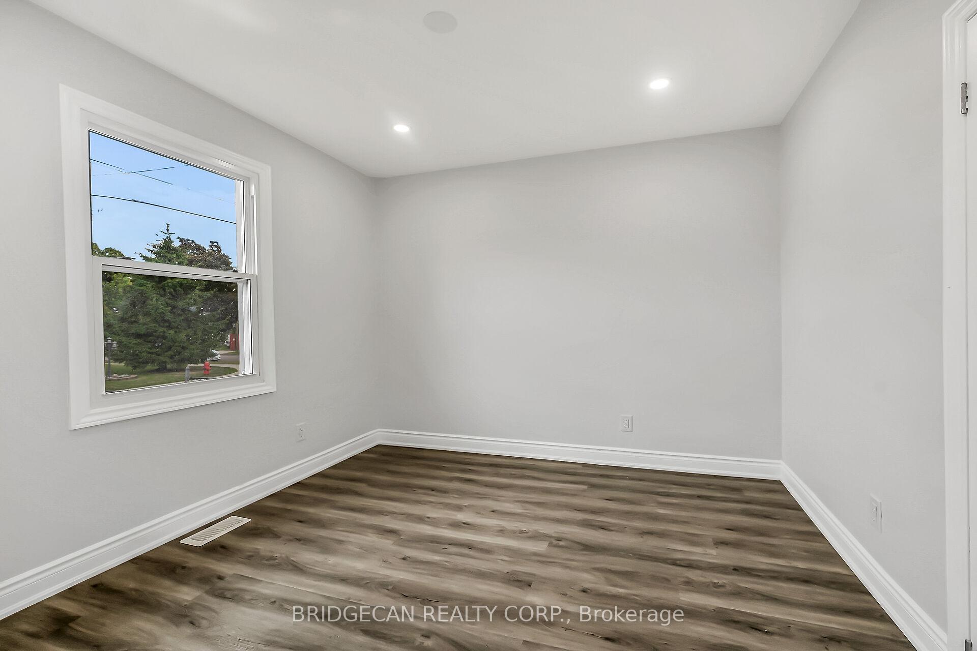 Photo 20 of 220 Grenffel Street, Hamilton, Crown Point — HOMEH