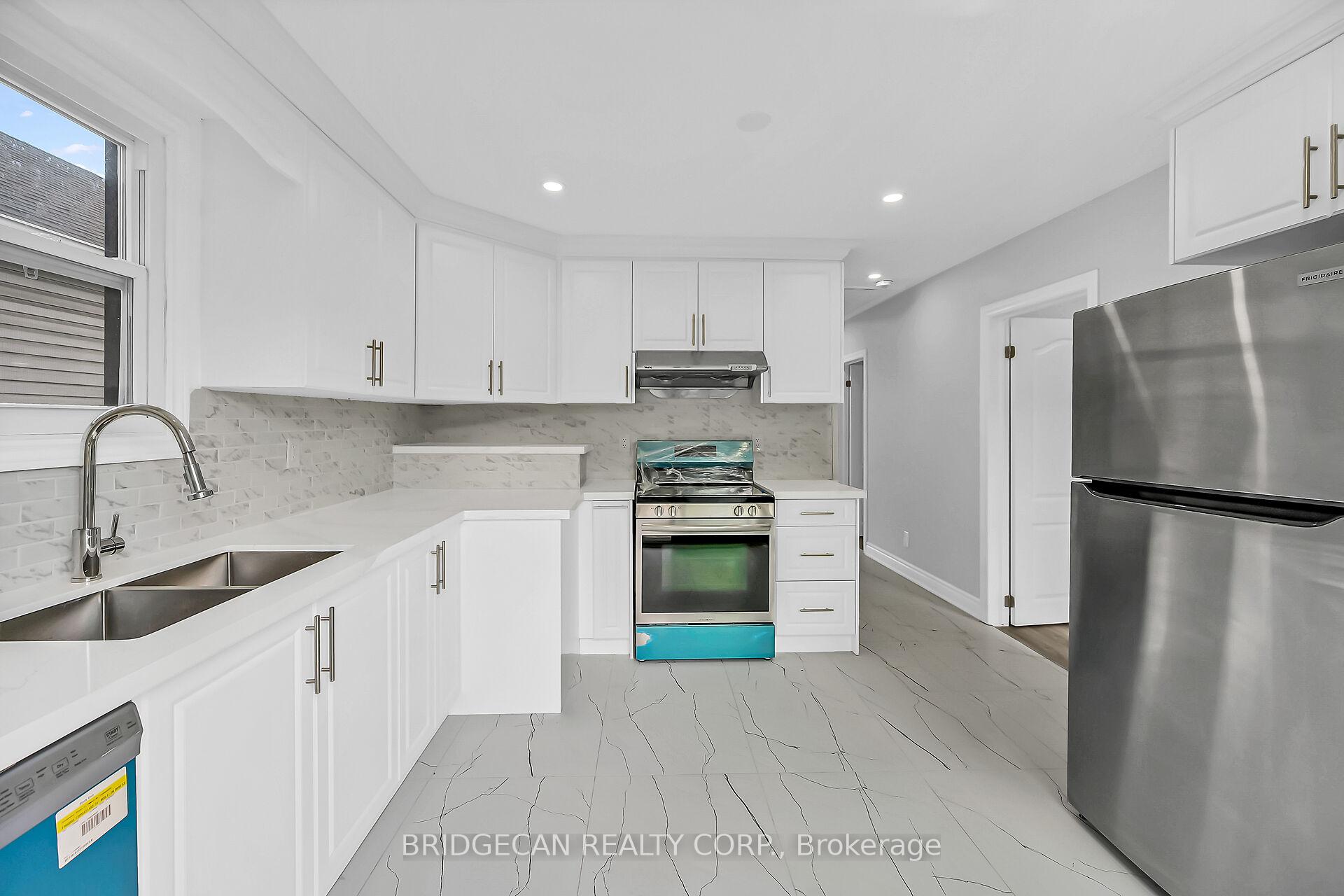 Photo 35 of 220 Grenffel Street, Hamilton, Crown Point — HOMEH