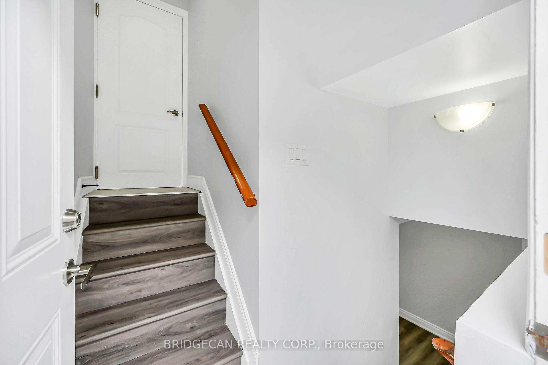 Photo 3 of 220 Grenffel Street, Hamilton, Crown Point — HOMEH